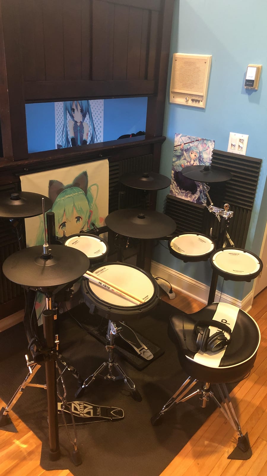 On-Stage DMA6450 Non Slip Drum Mat w/Bag (for Drum Kits &Percussion Instruments, 6'x4', Portable, Durable Construction, Ideal for Studio and Live Performances, Black Finish) customer photo 1