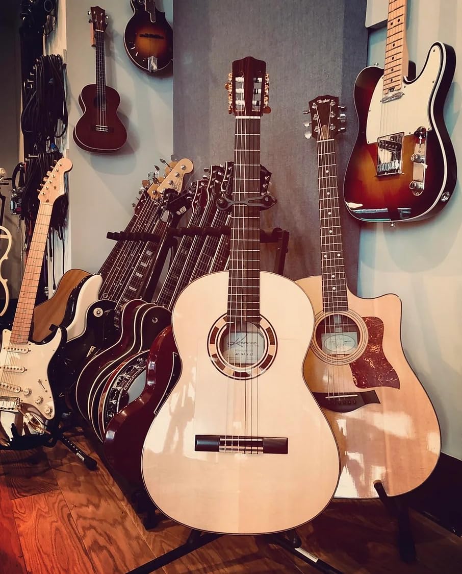 Kremona Rosa Blanca – All-Solid Flamenco Guitar – Handmade in Europe – Deluxe Hardshell Case Included customer photo 2