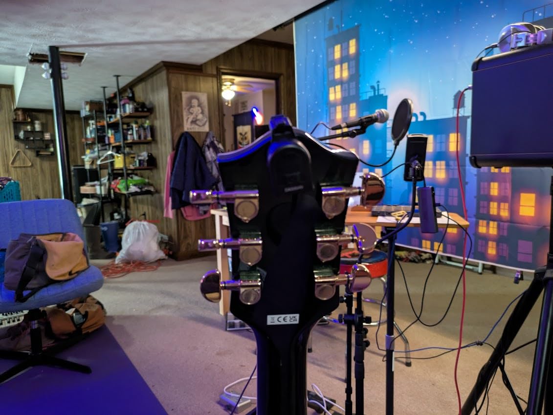 D'Addario Micro Headstock Tuner, 1 Pack | D'Addario tuners deliver fast, accurate tuning with a compact design and clear display for reliable performance. customer photo 2
