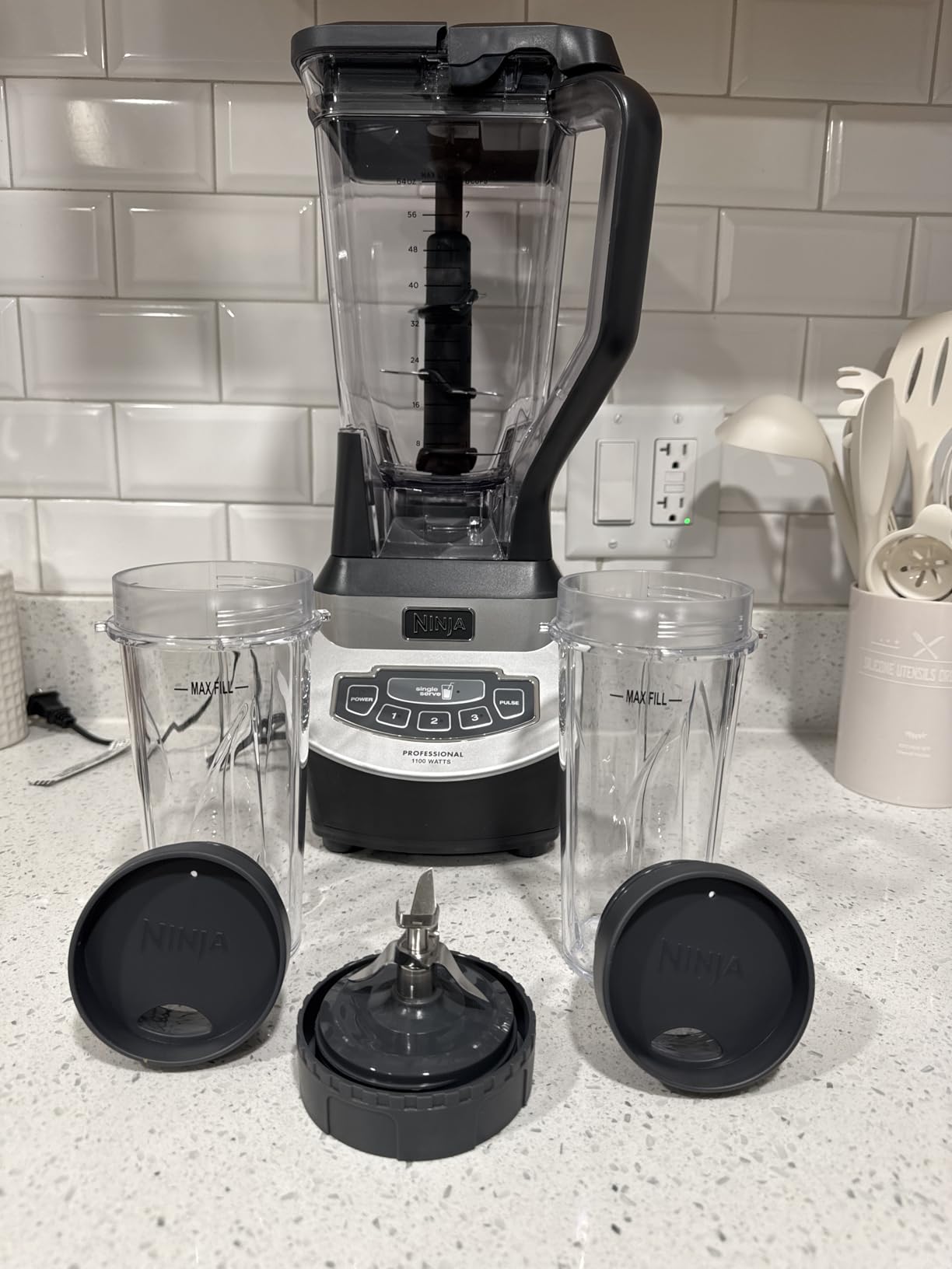 Ninja BL660 Professional Compact Smoothie & Food Processing Blender, 1100-Watts, 3 Functions -for Frozen Drinks, Smoothies, Sauces, & More, 72-oz.* Pitcher, (2) 16-oz. To-Go Cups & Spout Lids, Gray customer photo 2