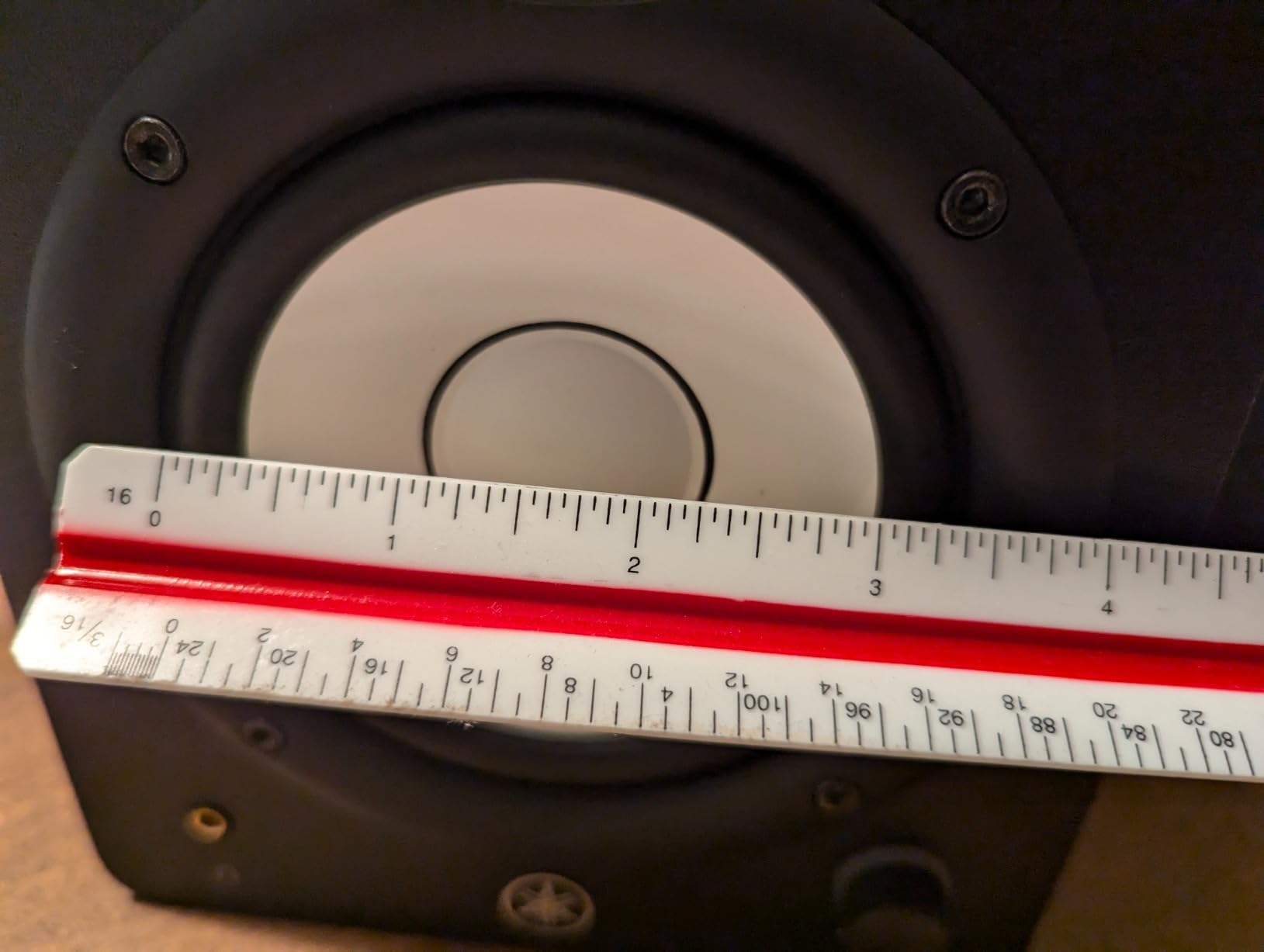 Yamaha HS5 Powered Studio Monitor customer photo 1