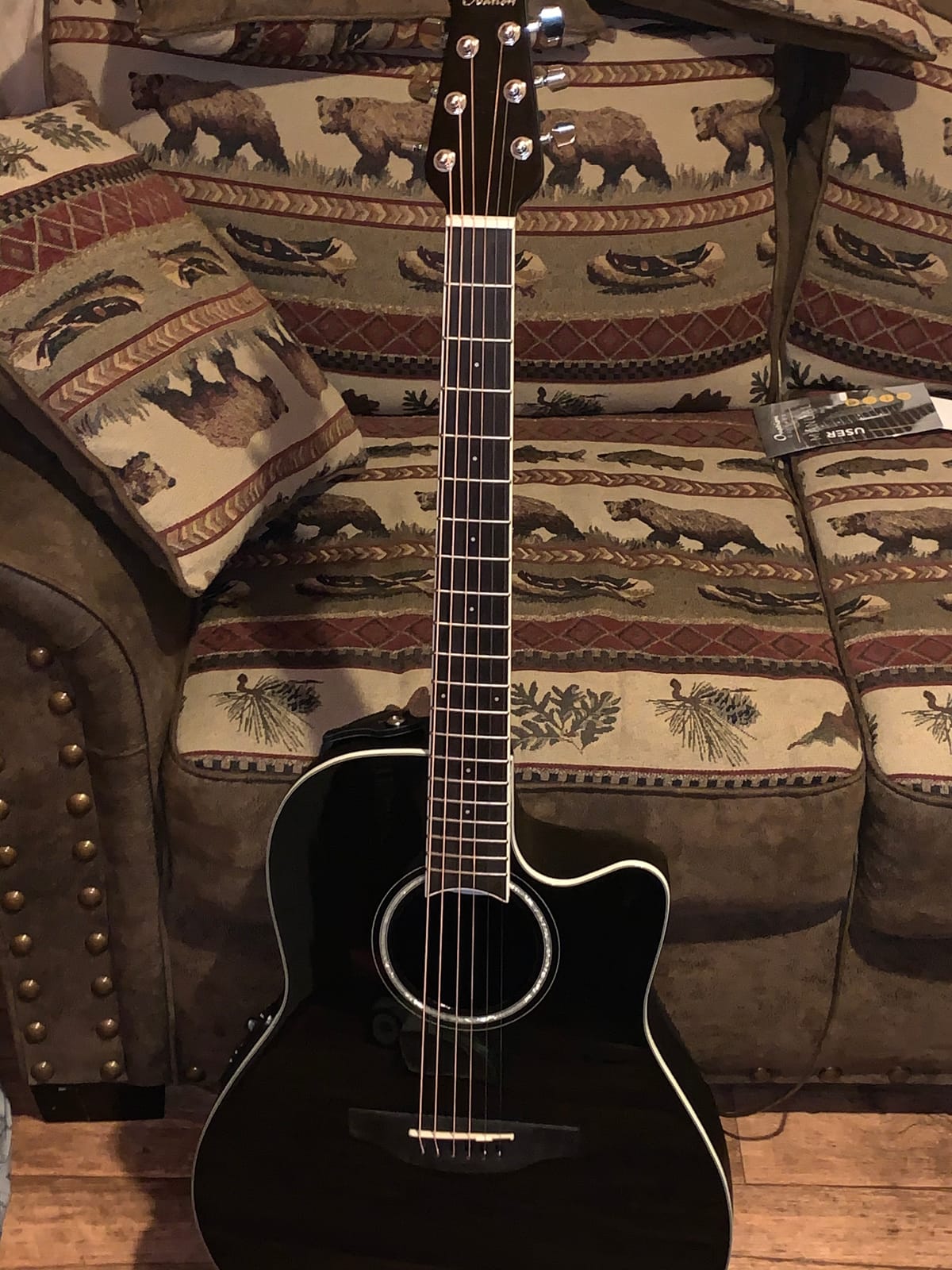 Ovation CS24-5 Celebrity Standard Mid-Depth Cutaway,Acoustic-Electric Guitar, Black customer photo 1