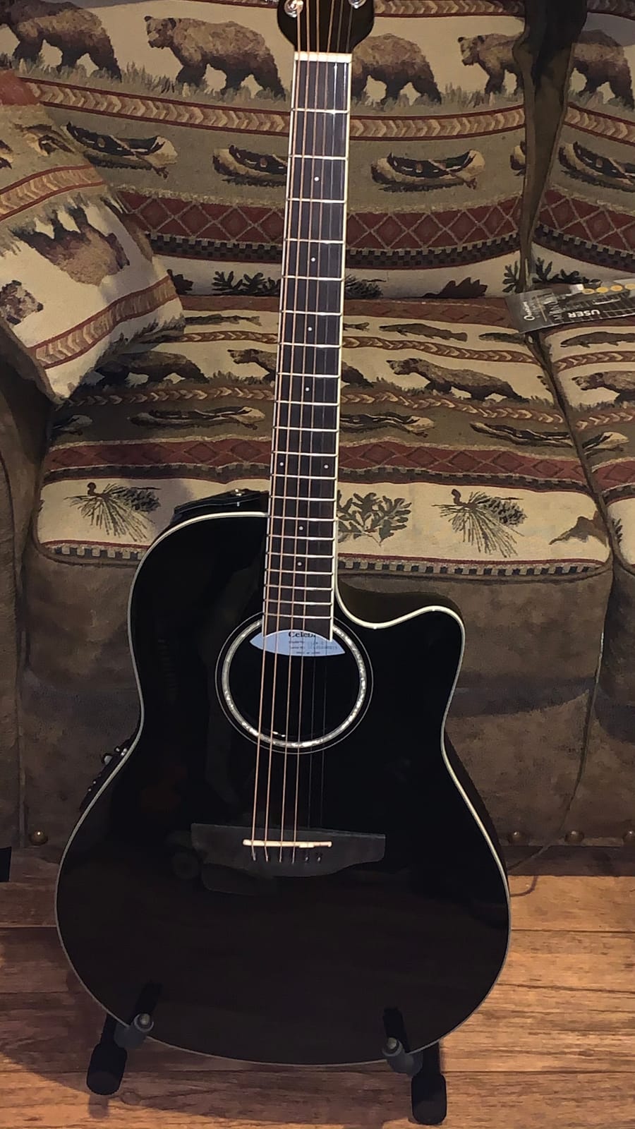 Ovation CS24-5 Celebrity Standard Mid-Depth Cutaway,Acoustic-Electric Guitar, Black customer photo 2