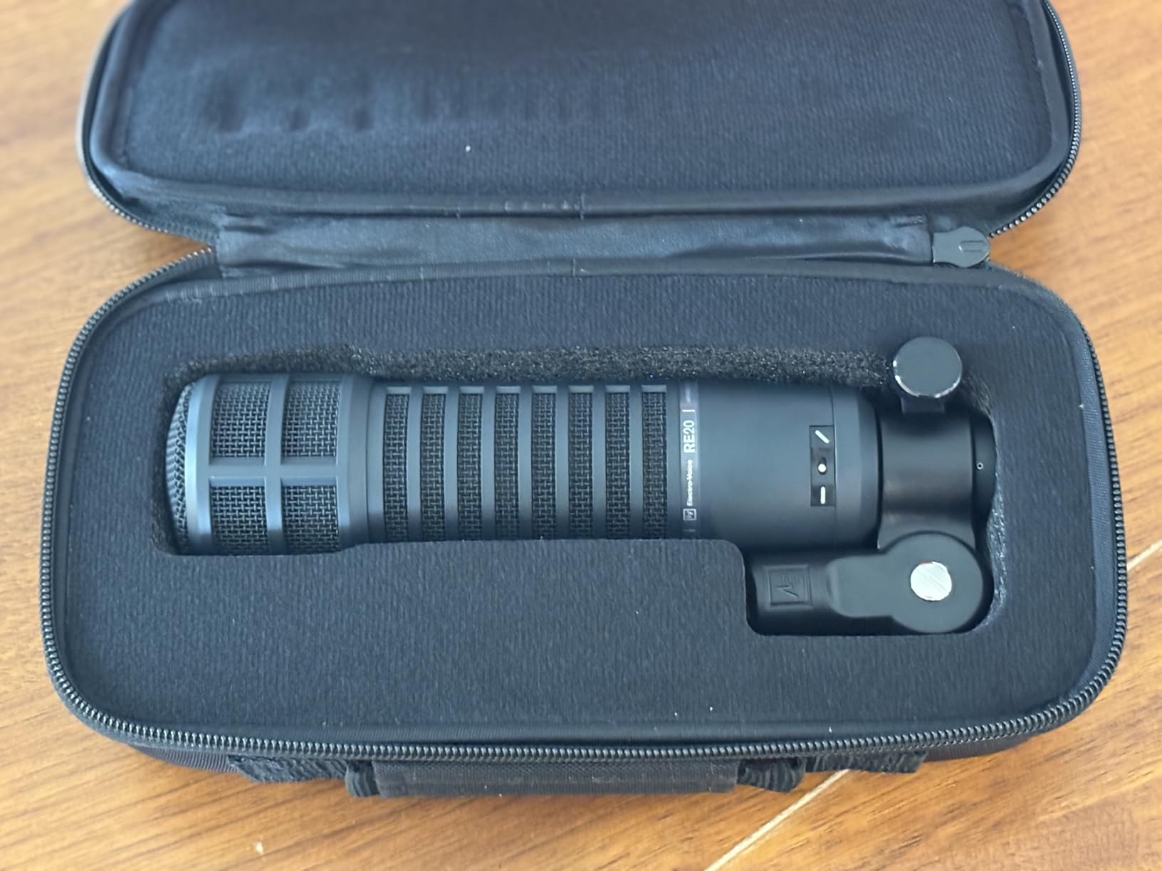 Electro-Voice RE20 Broadcast Announcer Microphone with Variable-D customer photo 1