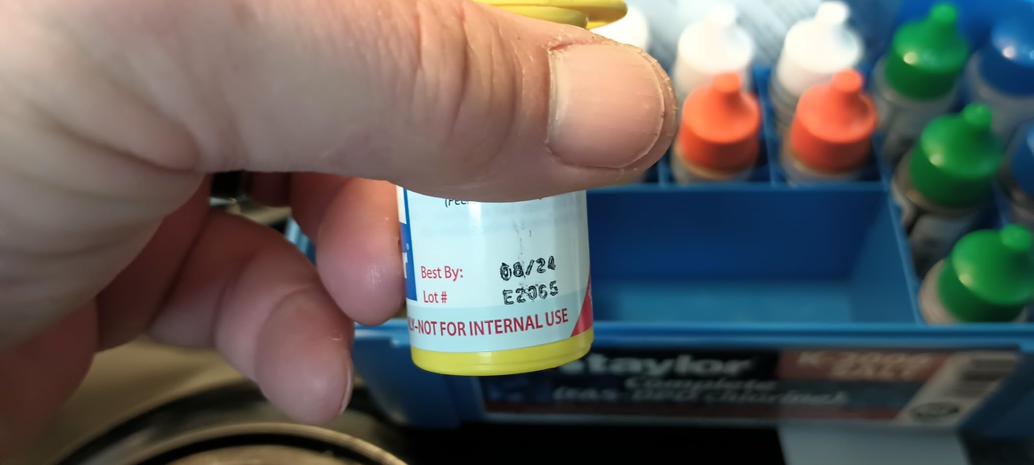 Taylor Technologies K-2006-SALT FAS-DPD, 9-in-1 Saltwater Pool Test Kit customer photo 1