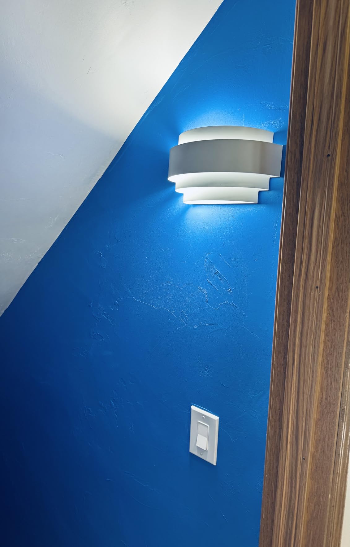 LightInTheBox Modern Wall Sconce Indoor Wall Light Fixture Half Moon Metal Wall Lamp White for Stair Hallway Home Theatre Bedroom (1PCS) customer photo 2