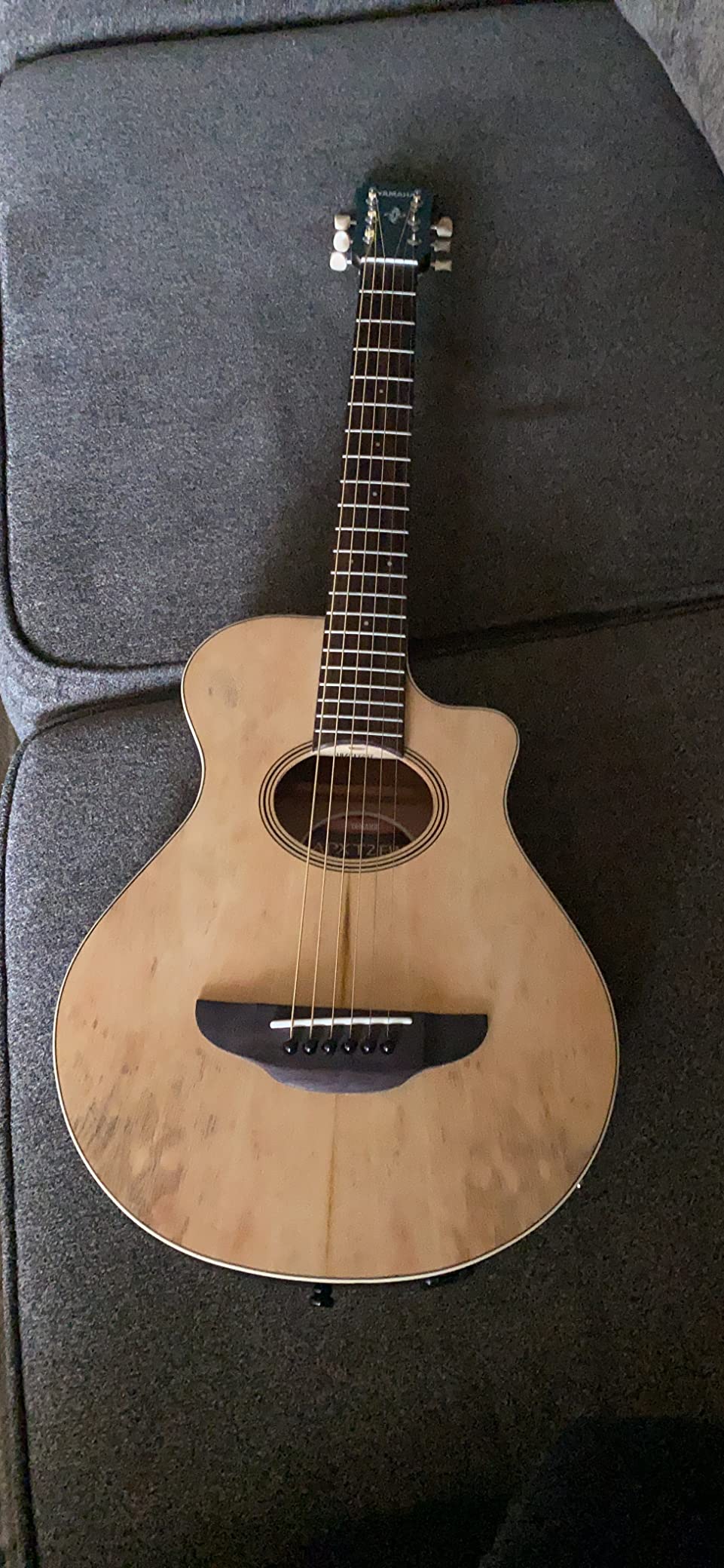 Yamaha APXT2EW TBS 3/4-Size Acoustic-Electric Guitar with Gig Bag, Tobacco Sunburst customer photo 2