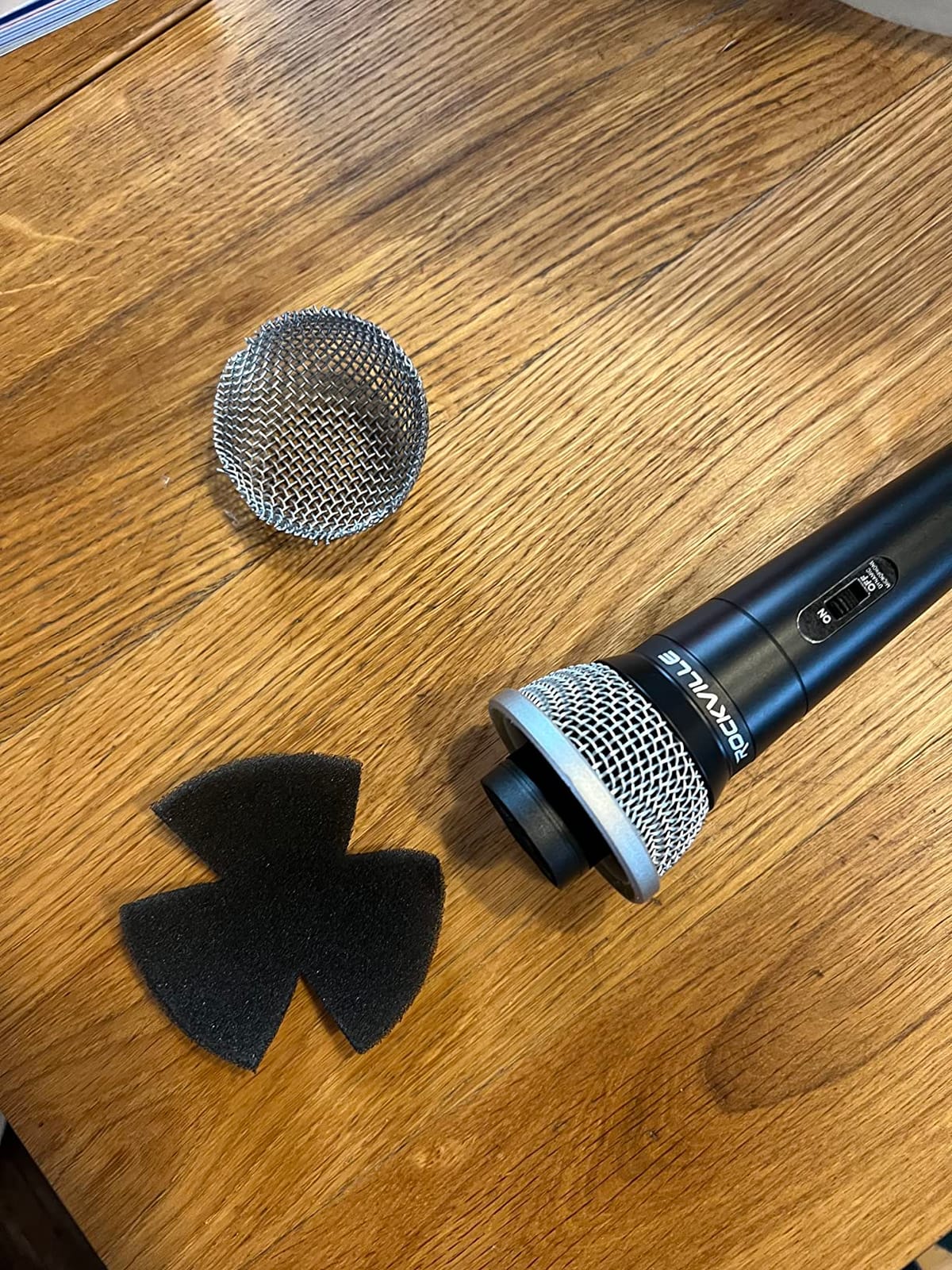 Rockville Pro Mic Kit 1 Metal Microphone with Stand, Carry Bag, Cable customer photo 2