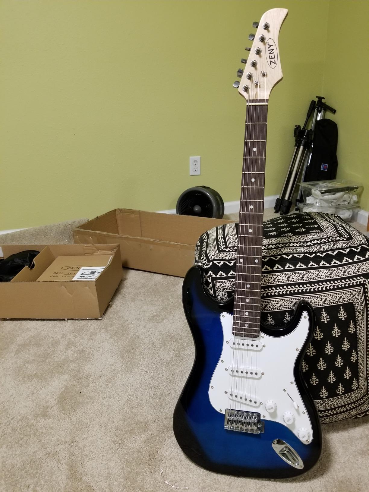ZENY 39in Full Size Electric Guitar with 10W Amp, Case and Accessories Pack Beginner Starter Package, Black customer photo 2