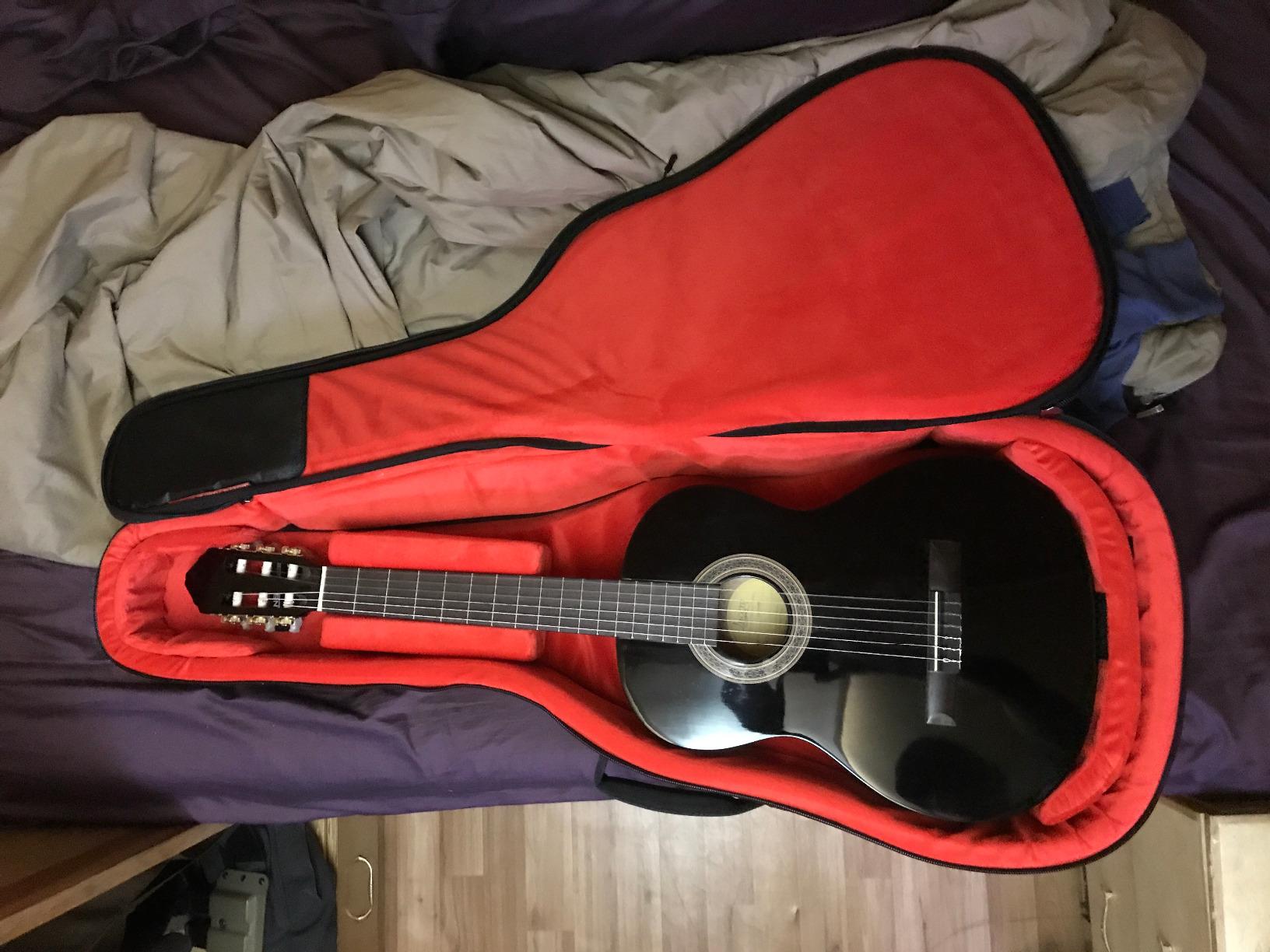 Gator Cases Transit Series Lightweight Acoustic Guitar Gig Bag with Back Pack Straps, Weather Resistant Exterior, and Rubberized Bottom, Charcoal Black Exterior (GT-ACOUSTIC-BLK) customer photo 1
