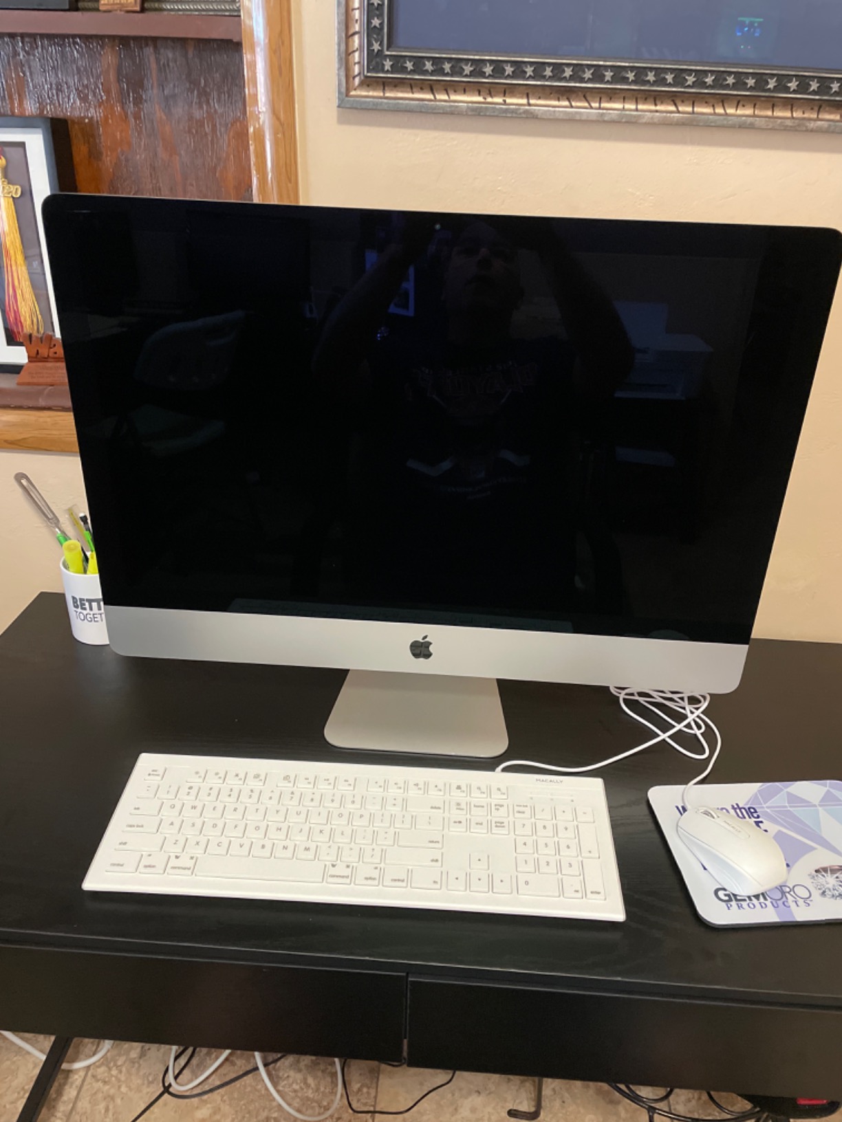 Apple iMac MK462LL/A 27-Inch Retina 5K Desktop (3.2 GHz Intel Core i5, 8GB DDR3, 1TB, Mac OS X) (Renewed) customer photo 1