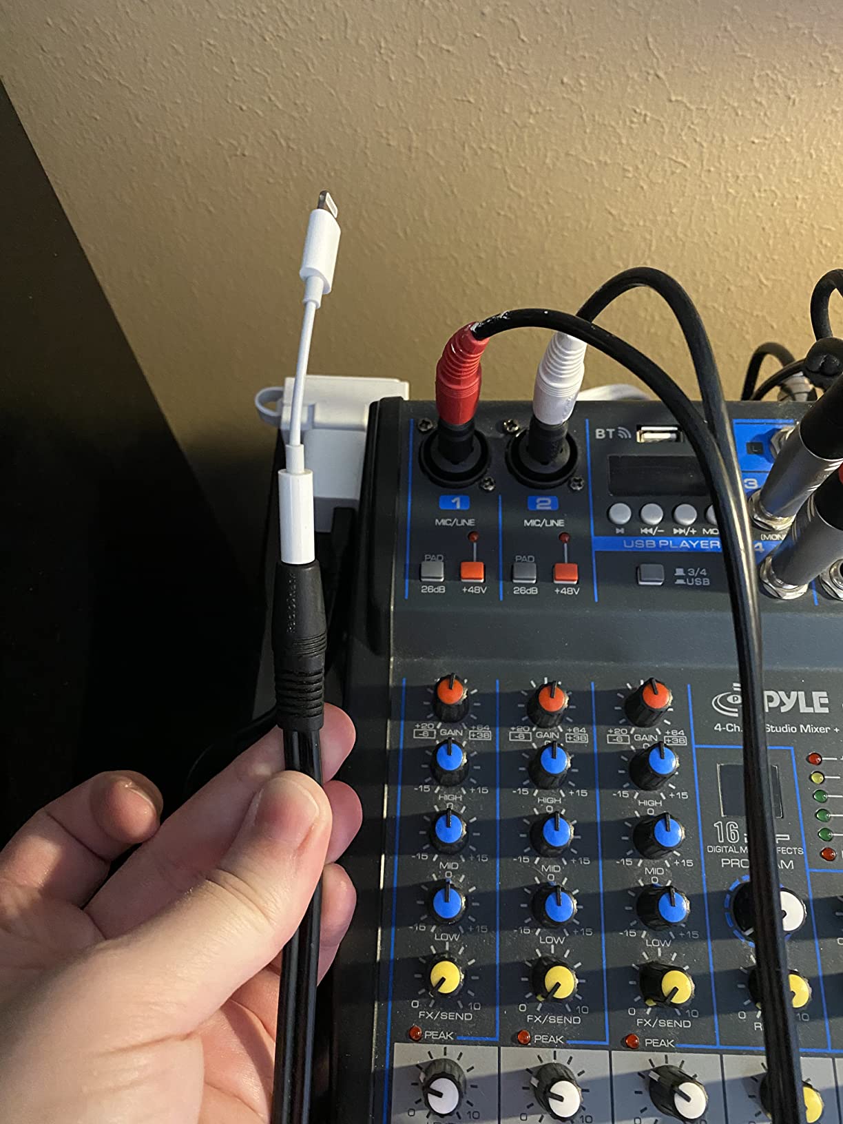 Pyle Professional 6 Channel Audio Mixer with Bluetooth - DJ Sound Board - USB Computer Input - Built-in MP3 Player - 48V Phantom Power - 3 Band EQ - 16-Bit DSP FX - Band, Studio Ready - PMXU63BT customer photo 2