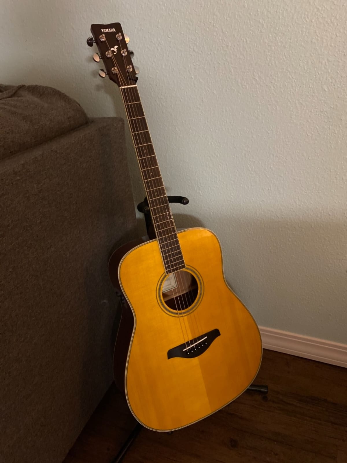 Yamaha FG-TA Transacoustic Guitar w/ Chorus and Reverb, Vintage Tint customer photo 2