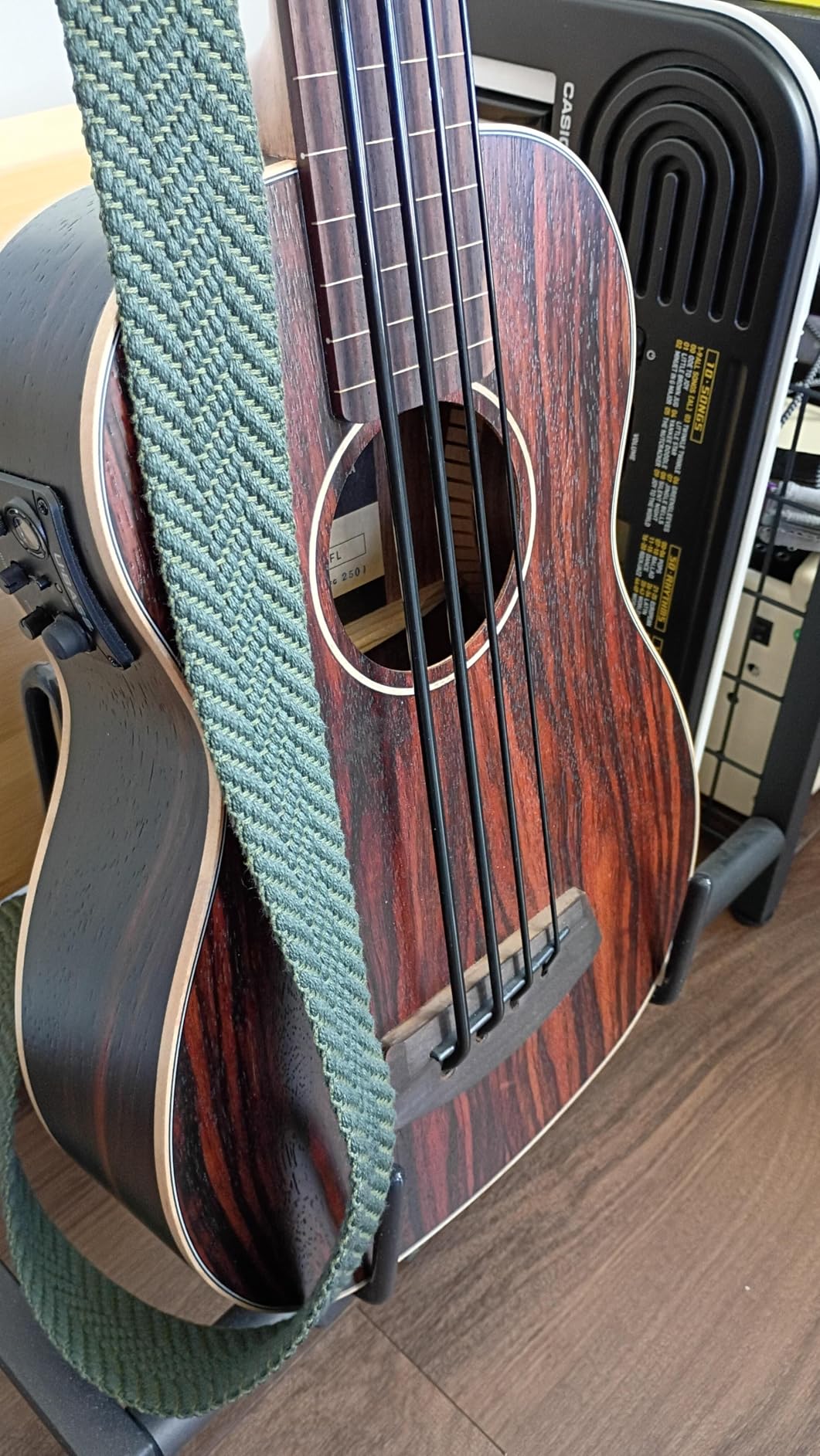 Kala UBASS-EBY-FL Striped Ebony Fretless U-Bass Acoustic-Electric Ukulele Bass Natural customer photo 2
