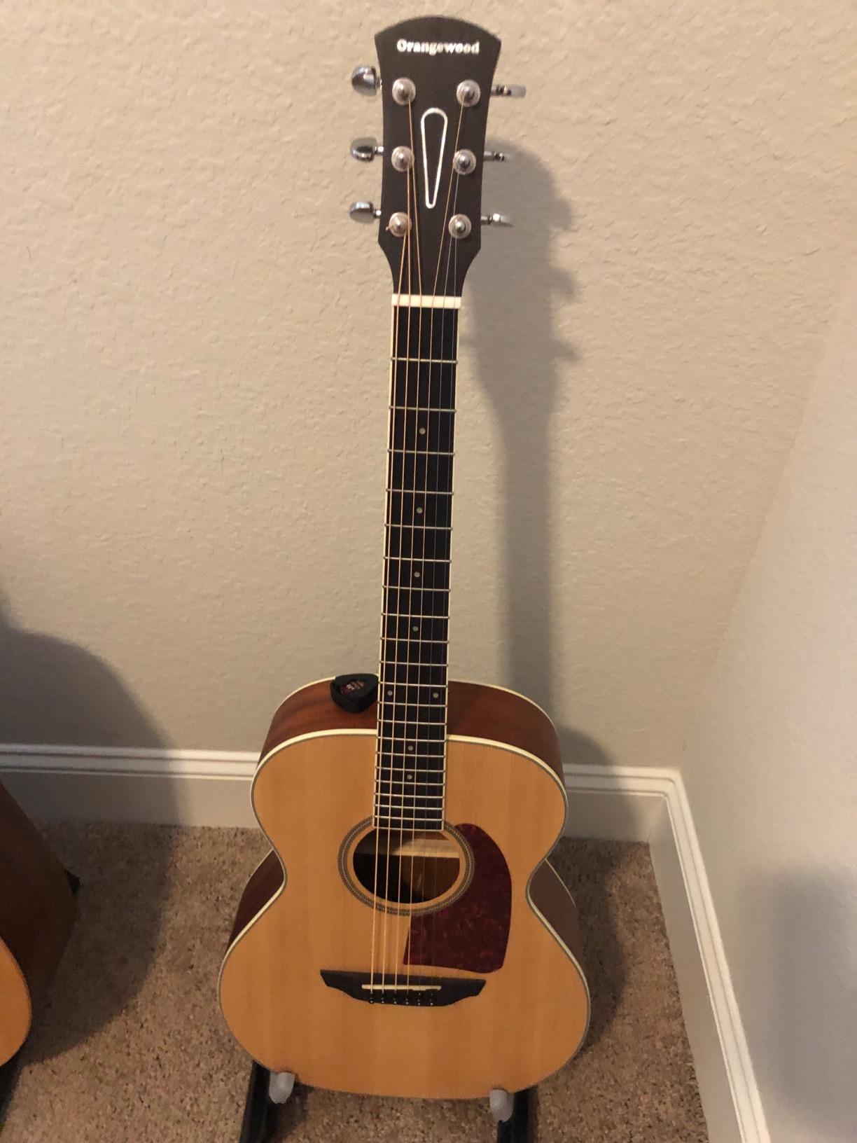 Orangewood Dana Mini/Travel Acoustic Guitar with Spruce Top, Junior 3/4 Size customer photo 1