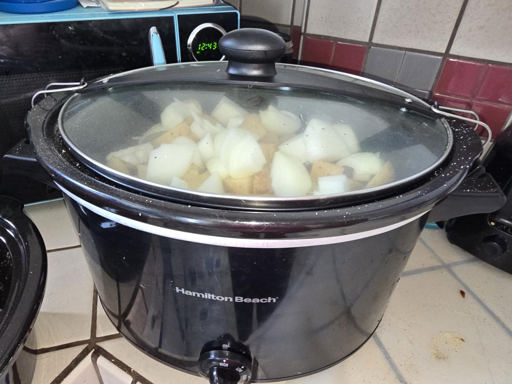 Hamilton Beach Stay or Go Extra Large 10 Quart Portable Slow Cooker customer photo 1