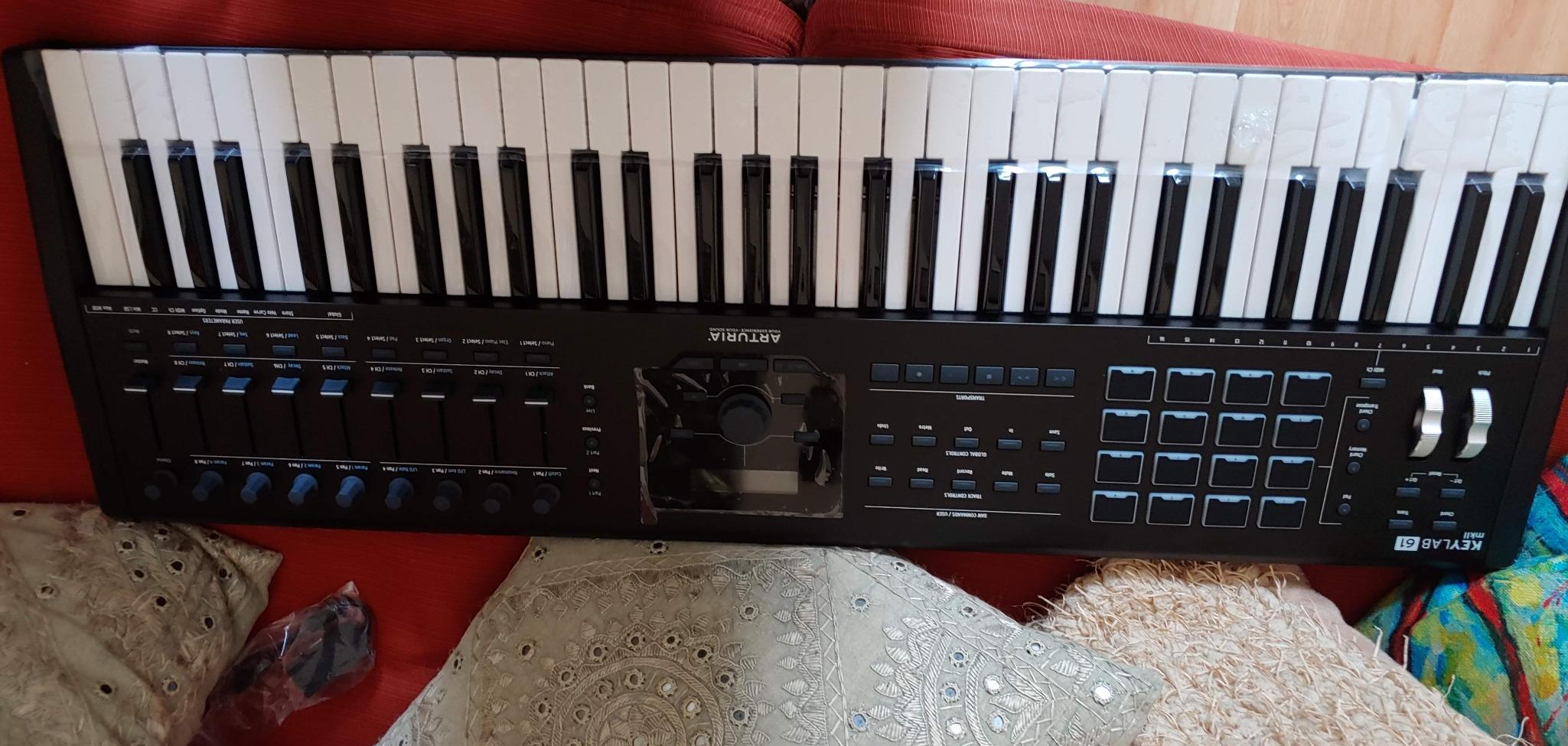 Arturia KeyLab 61 MkII - 61 Key Semi Weighted USB MIDI Keyboard Controller customer photo 2