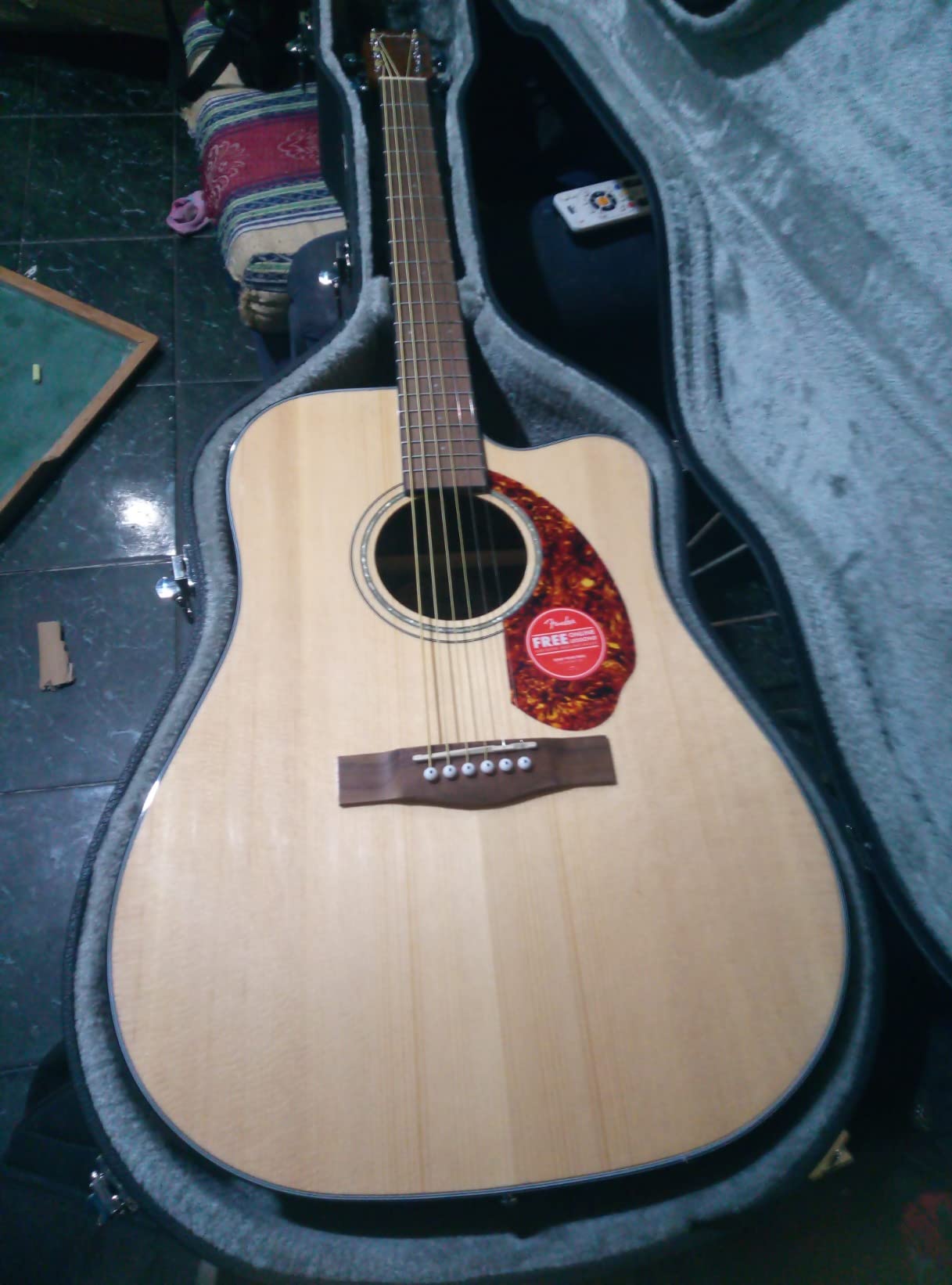 Fender CD-140SCE Acoustic Electric Guitar, Dreadnought, with Case, Mahogany | Fishman Pickup customer photo 2