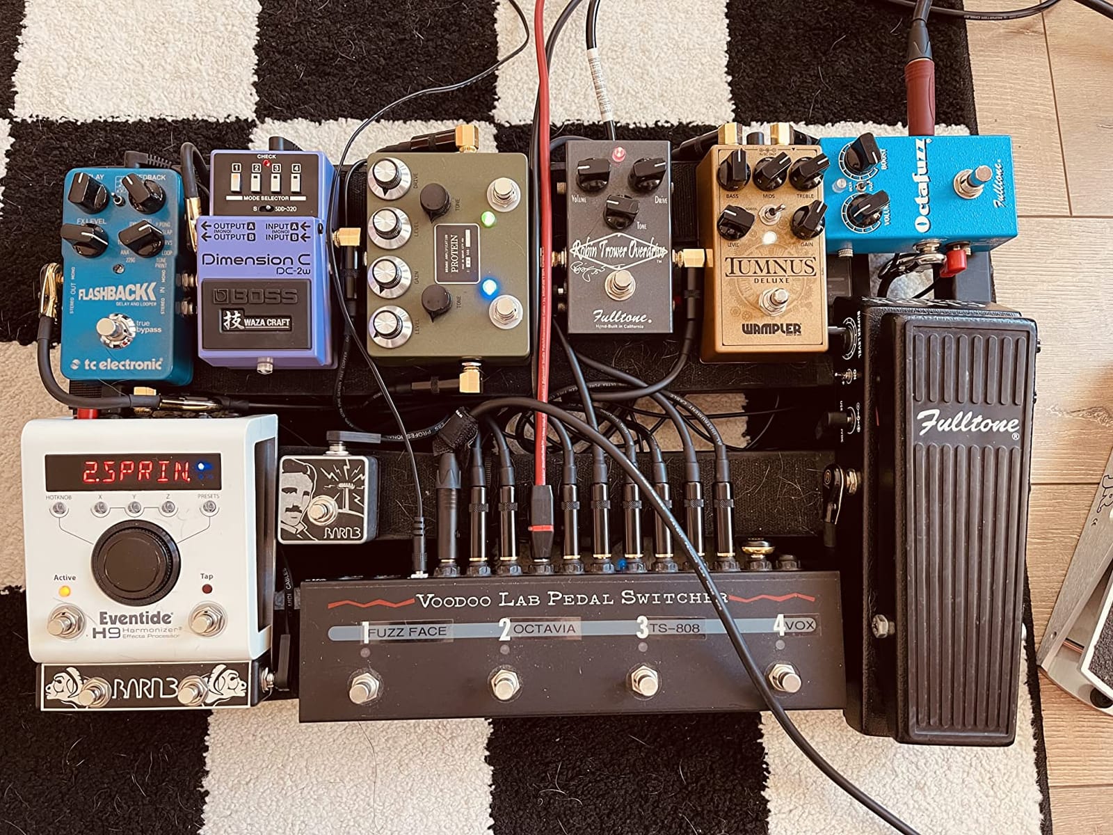 BOSS DC-2W WAZA Craft Dimension C Guitar Pedal (DC-2W) customer photo 2