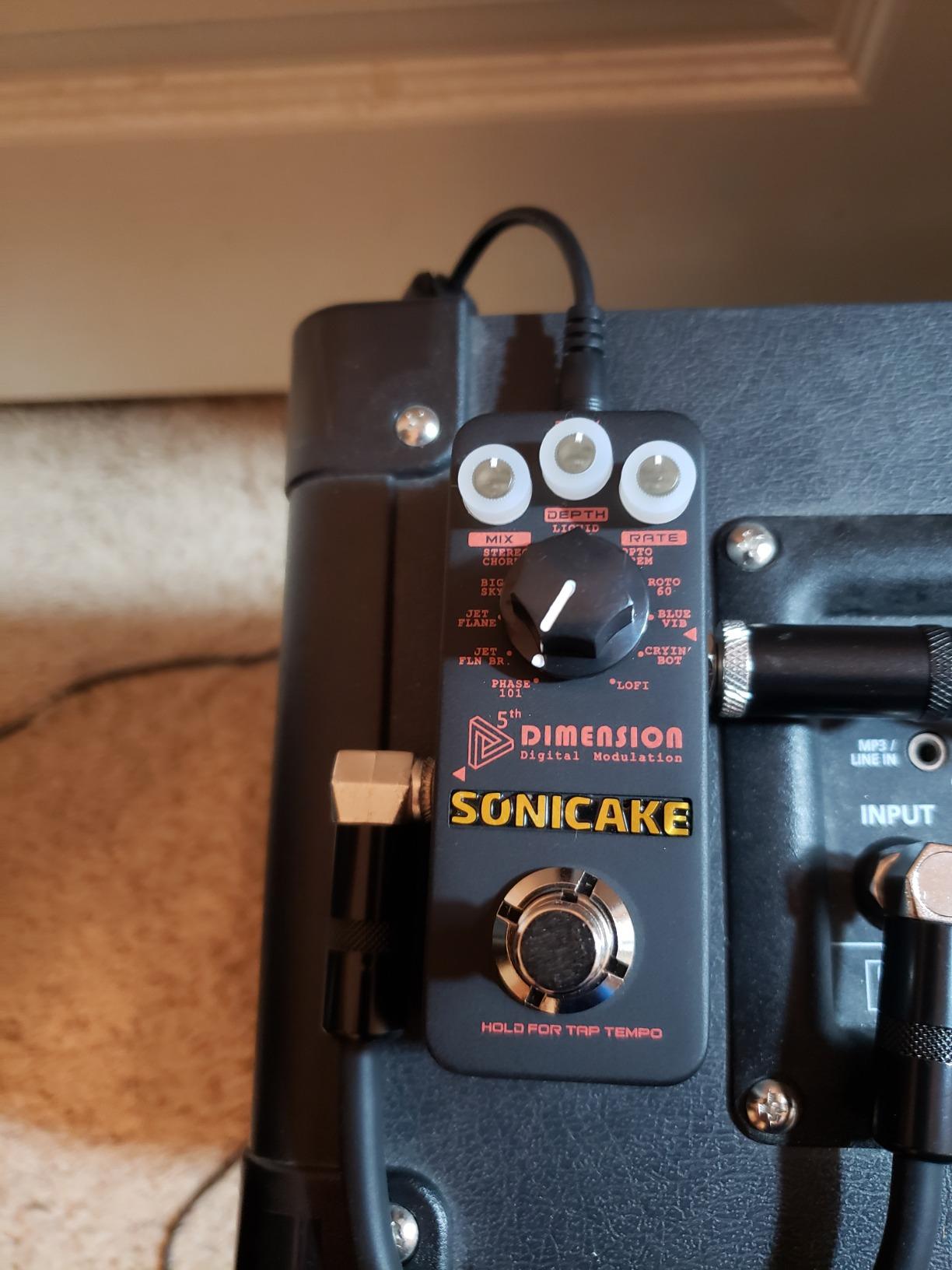 SONICAKE Modulation Pedal Modulation Guitar Pedal Phaser Flanger Chorus Tremolo Vibrato Autowah Guitar Effects Pedal 11 Modes customer photo 1