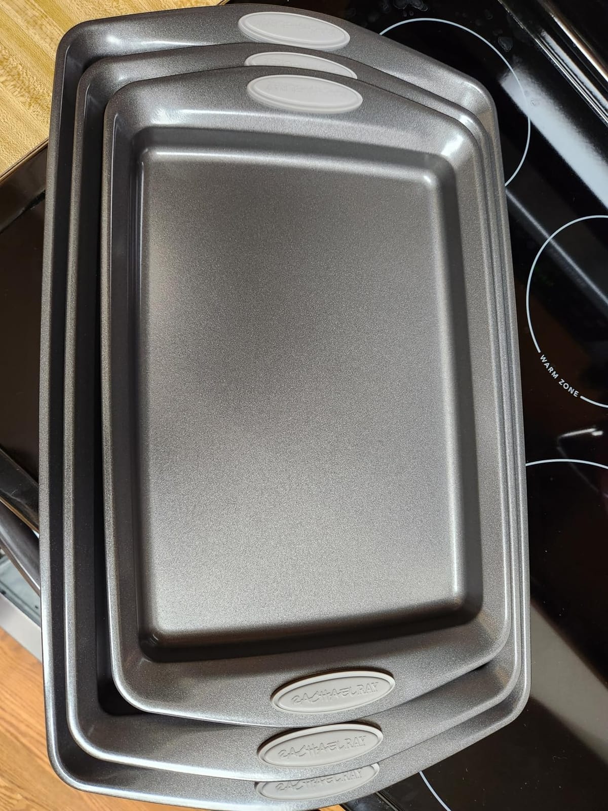Rachael Ray Bakeware Nonstick Cookie Pan Set, Baking Pans Set, 3 Piece customer photo 1