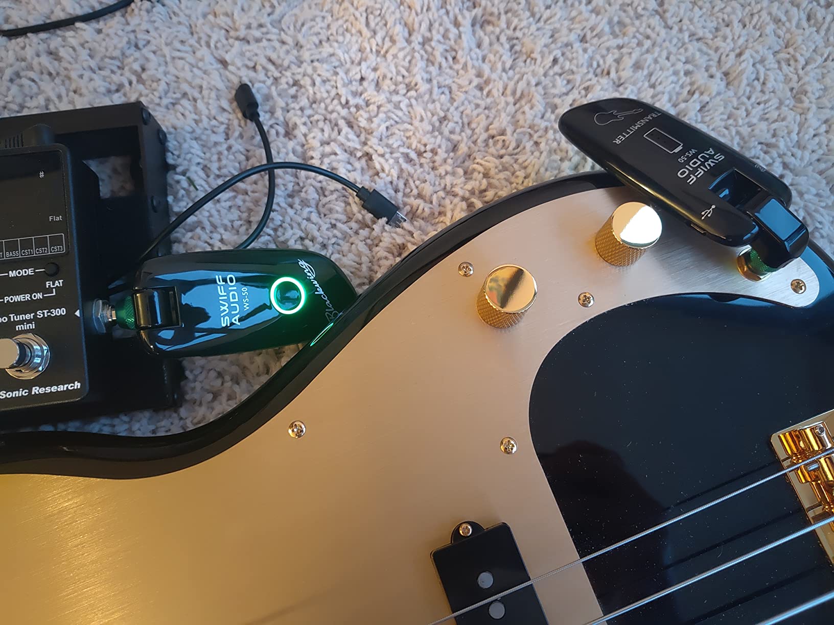 SWIFF Wireless Guitar System Rechargeable Wireless Guitar Transmitter Receiver Support Multi Channels and Long Battery Life for Electric Musical Instruments customer photo 1