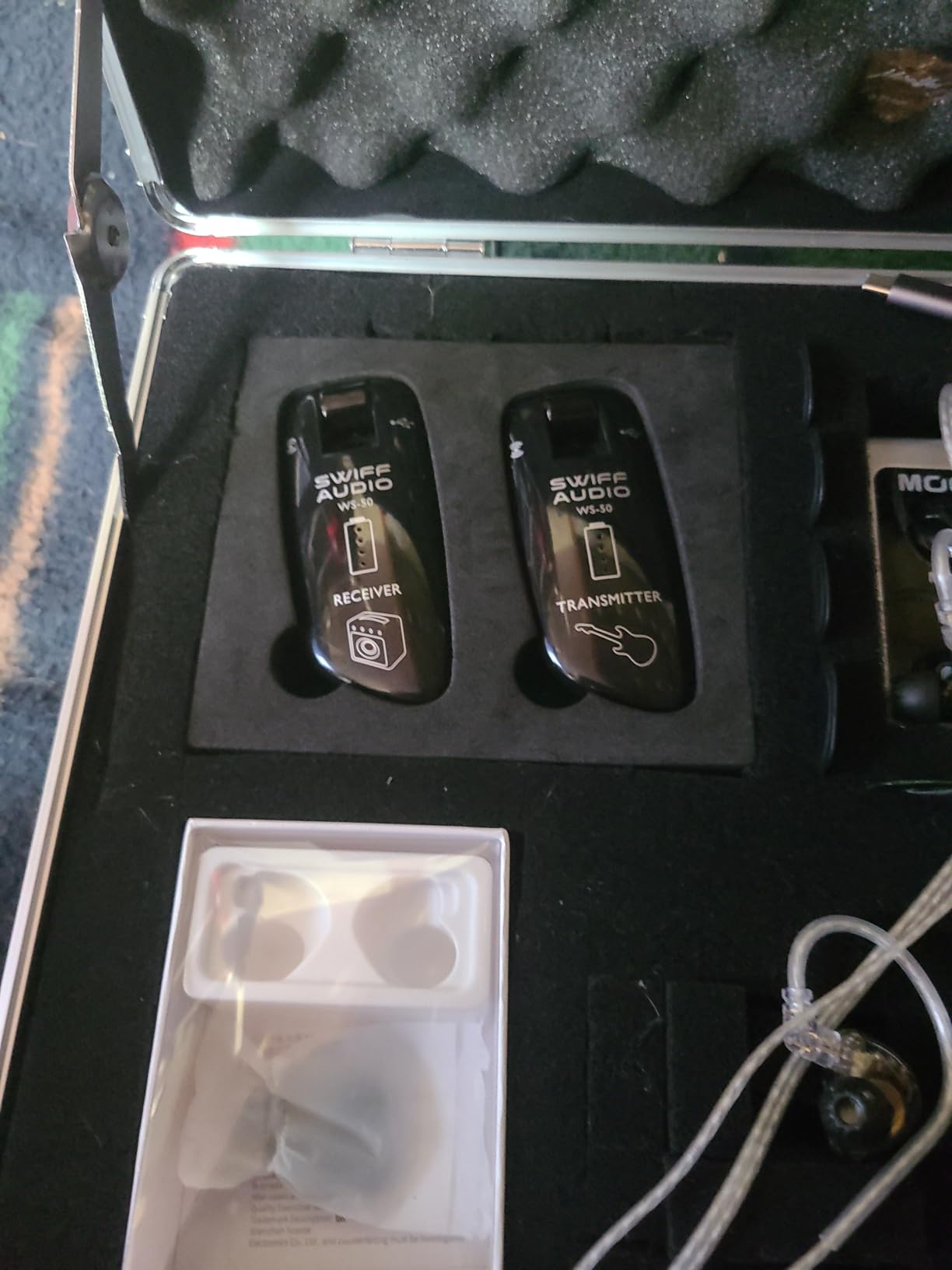 SWIFF Wireless Guitar System Rechargeable Wireless Guitar Transmitter Receiver Support Multi Channels and Long Battery Life for Electric Musical Instruments customer photo 2