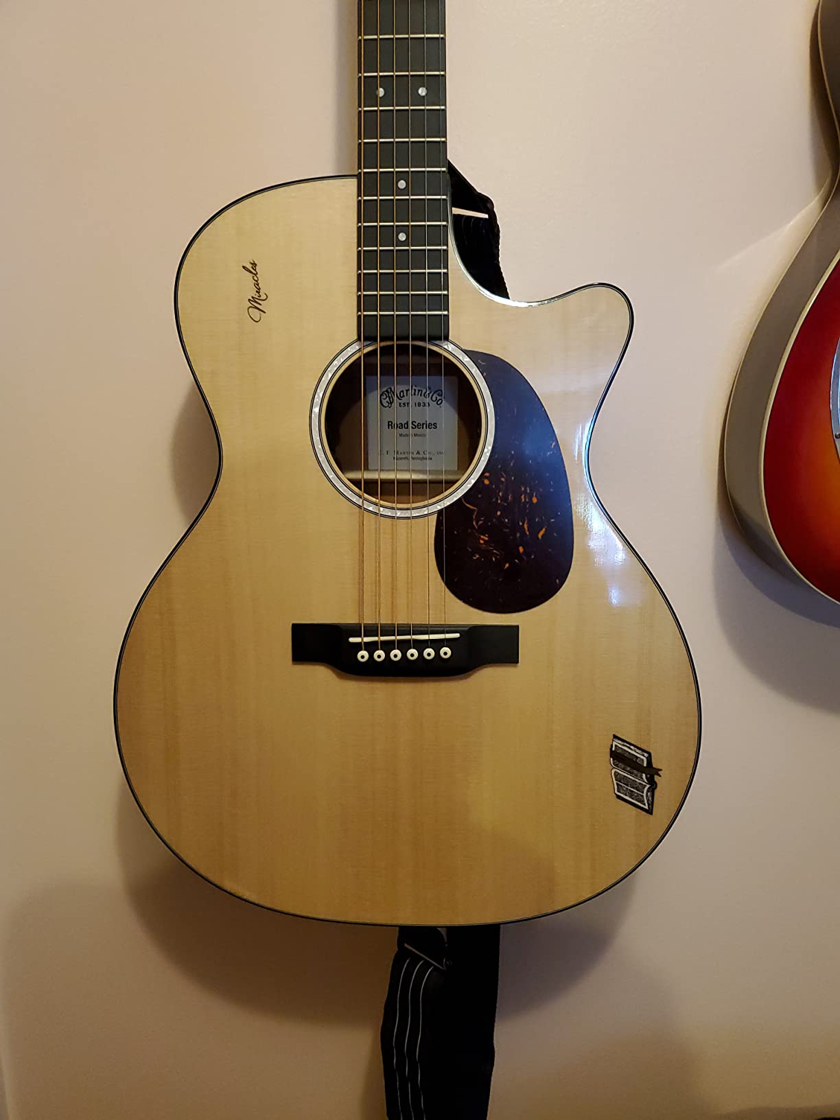 Martin Guitar Road Series GPC-11E Acoustic-Electric Guitar with Gig Bag, Sitka Spruce and Sapele Construction, GPC-14 Fret and Performing Artist Neck Shape with High-Performance Taper Natural customer photo 2