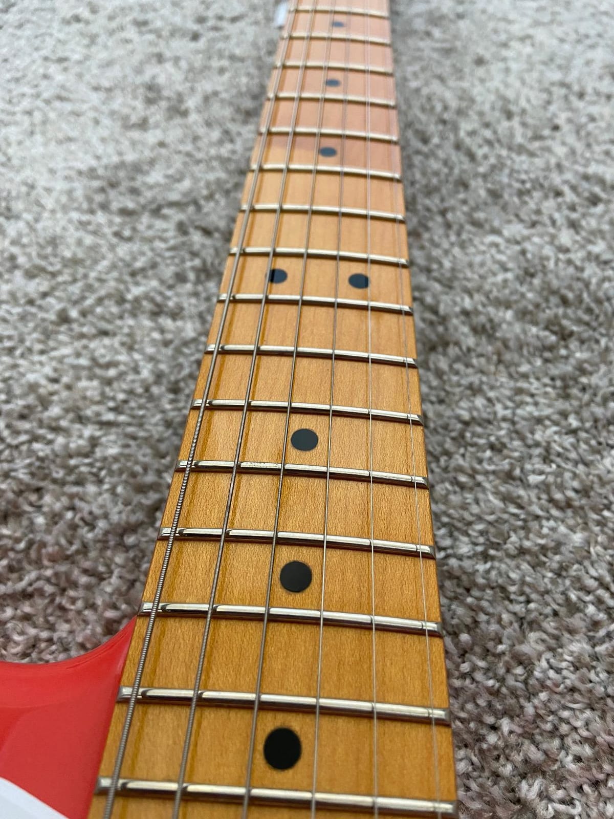 Squier Classic Vibe 70s Stratocaster Electric Guitar, Olympic White customer photo 1