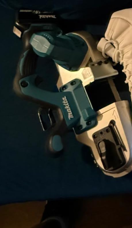 Makita XBP03Z 18V LXT Lithium-Ion Cordless Compact Band Saw, Tool Only customer photo 1