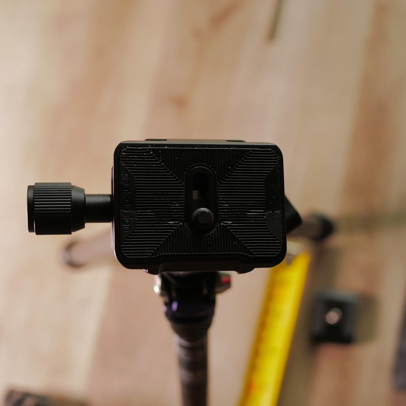 AOKA Carbon Fiber Mini Travel Tripod with 360° Ball Head customer photo 2