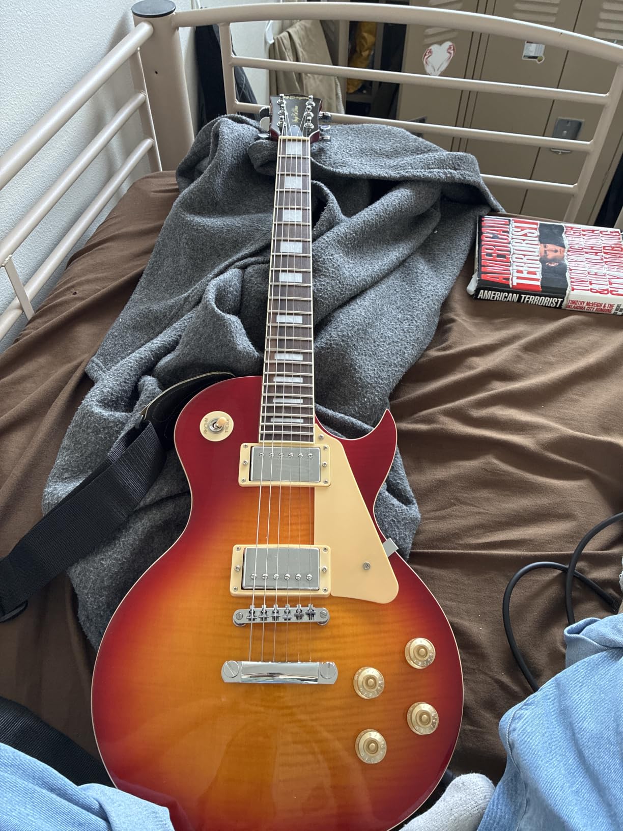 Leo Jaymz SC Series Electric Guitar – Mahogany Body, Laurel Fingerboard, Dual Humbuckers, Tune-O-Matic Bridge, C Neck, 18:1 Tuners (Skull) customer photo 2