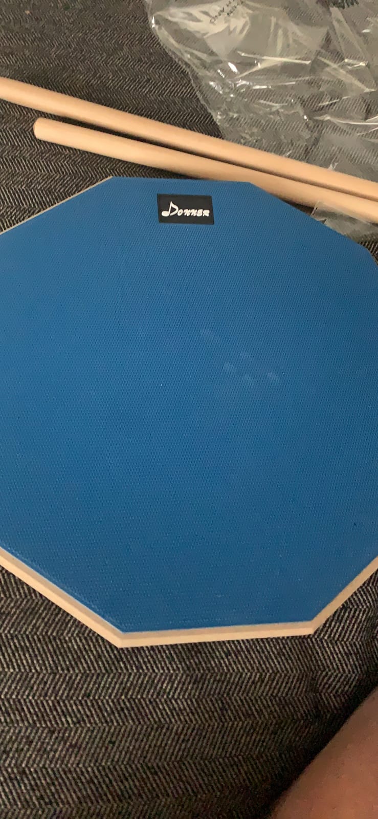 Donner 12 Inches Drum Practice Pad Silent Drum Pad Set Blue 2-Sided With Drum Sticks customer photo 2