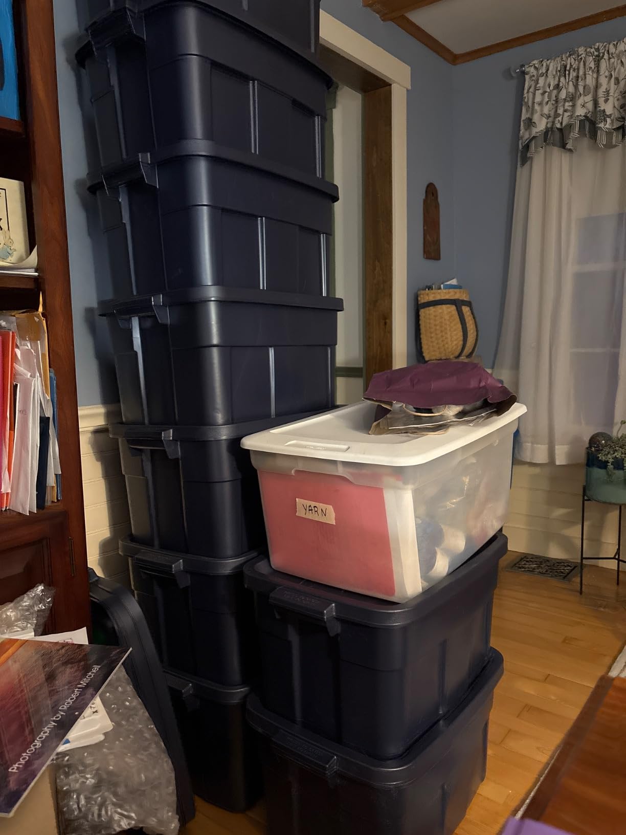Rubbermaid Roughneck Tote 10 Gal, 8 Pack, Made in USA, Dark Indigo Metallic, Rugged Plastic Stackable Storage Bins with Lids and Handles customer photo 2