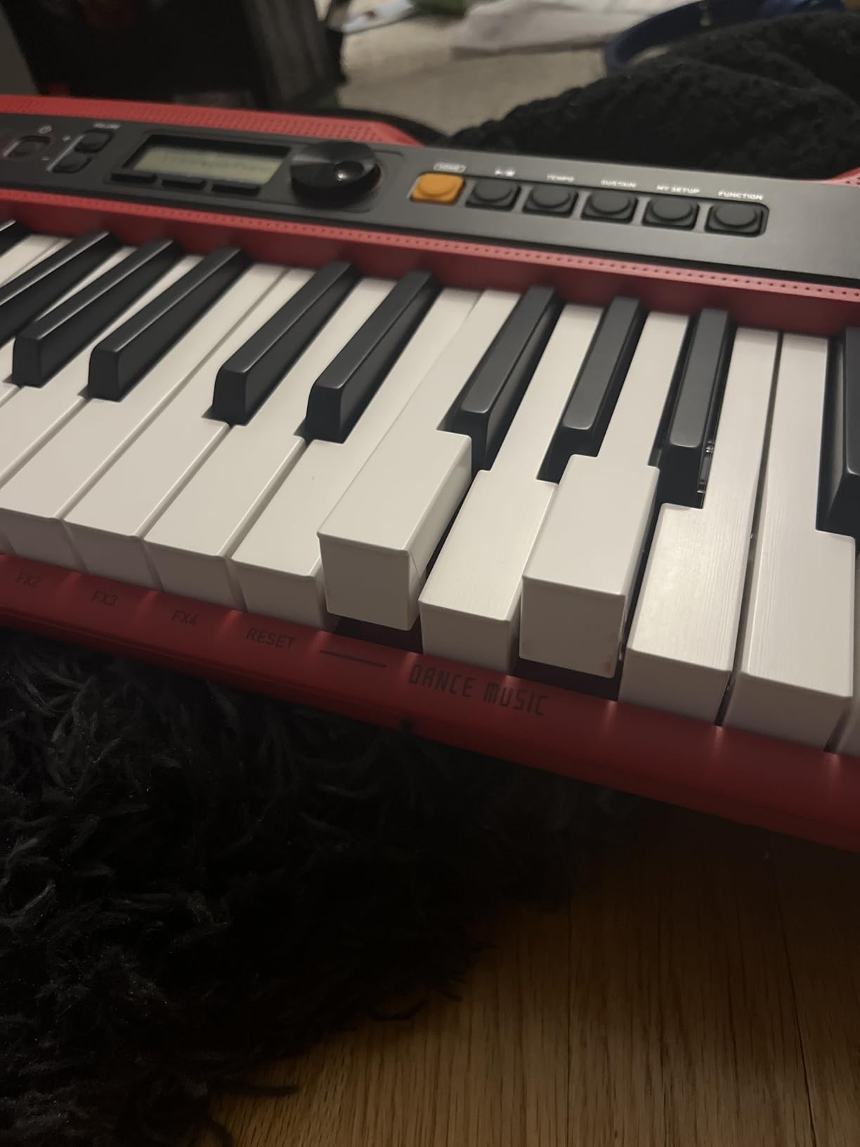 Casio Casiotone CT-S200RD 61-Key Portable Keyboard for Beginners customer photo 2
