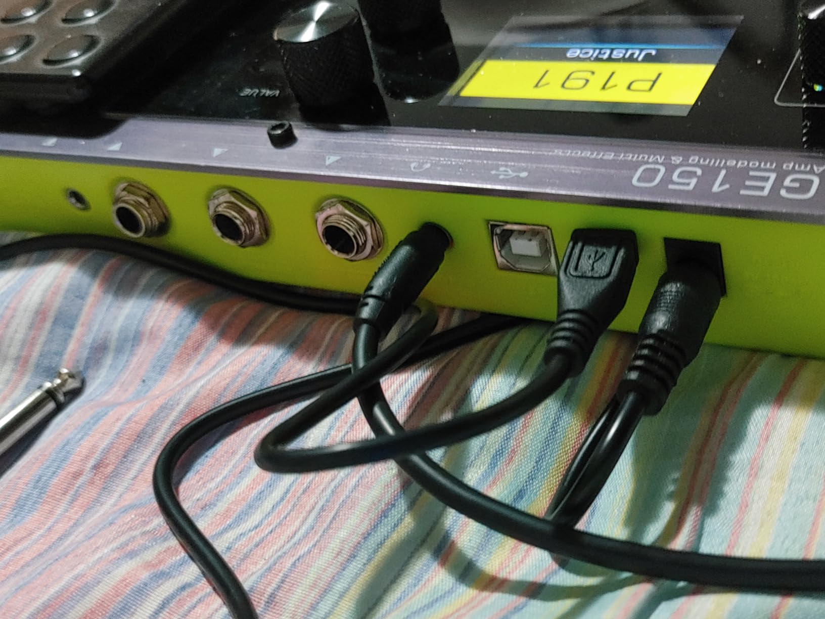 MOOER GE150 Electric Guitar Amp Modelling Multi Effects Pedal Portable Multi Effects Processor with Expression & IR Loading for Live show, Live Streaming, Home Studio, Guitar Practice customer photo 1