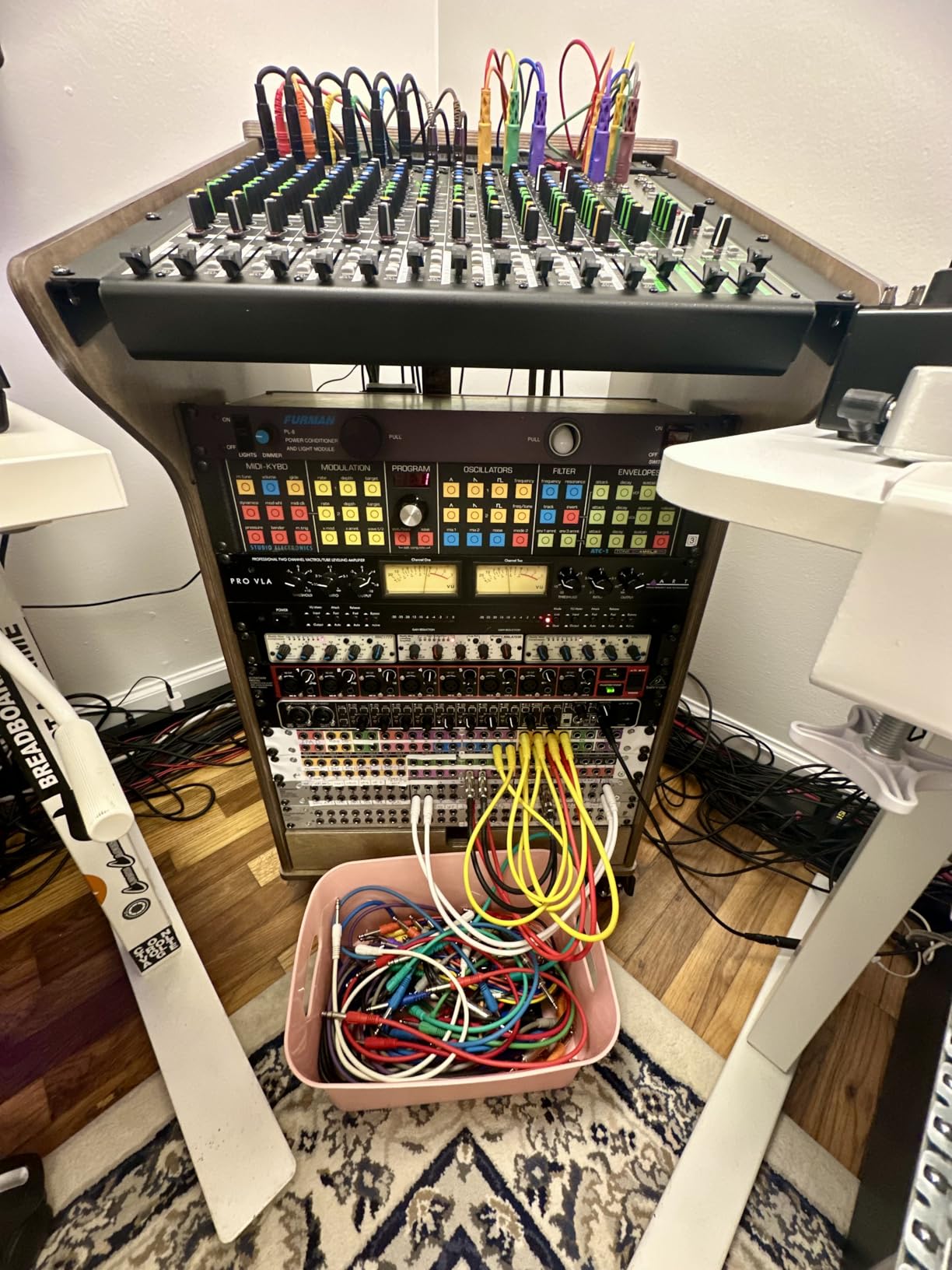 Mackie ProFX16v3 16-Channel Mixer, USB Recording, GigFX Effects | Analog mixer for bands, churches, and small venues, records multitrack over USB while you mix the room customer photo 2