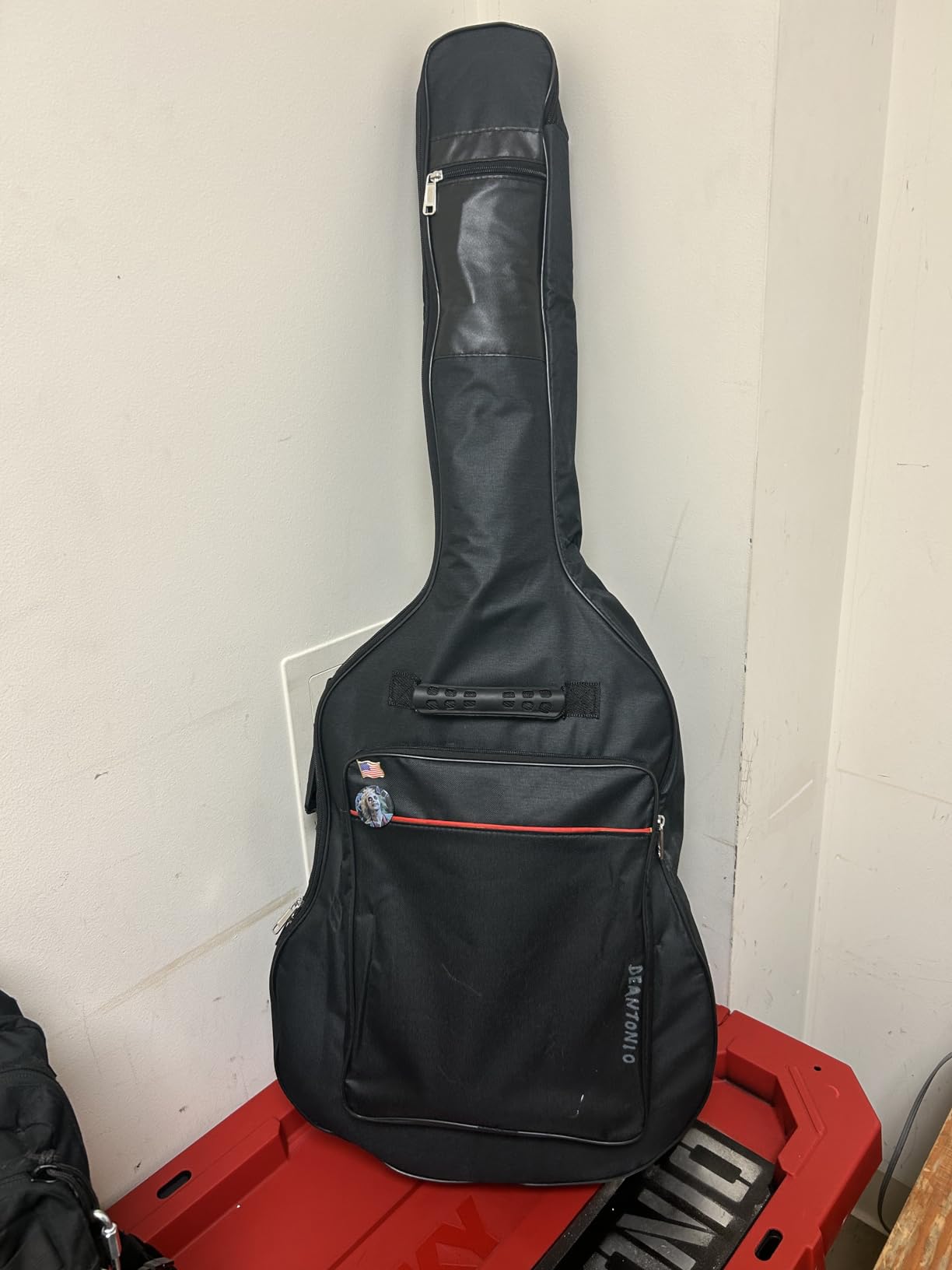 GLEAM Acoustic Guitar Gig Bag - 0.35 Inch Foam Padding Fit 39-41 Inch, Waterproof, Black with Hanger Loop customer photo 2