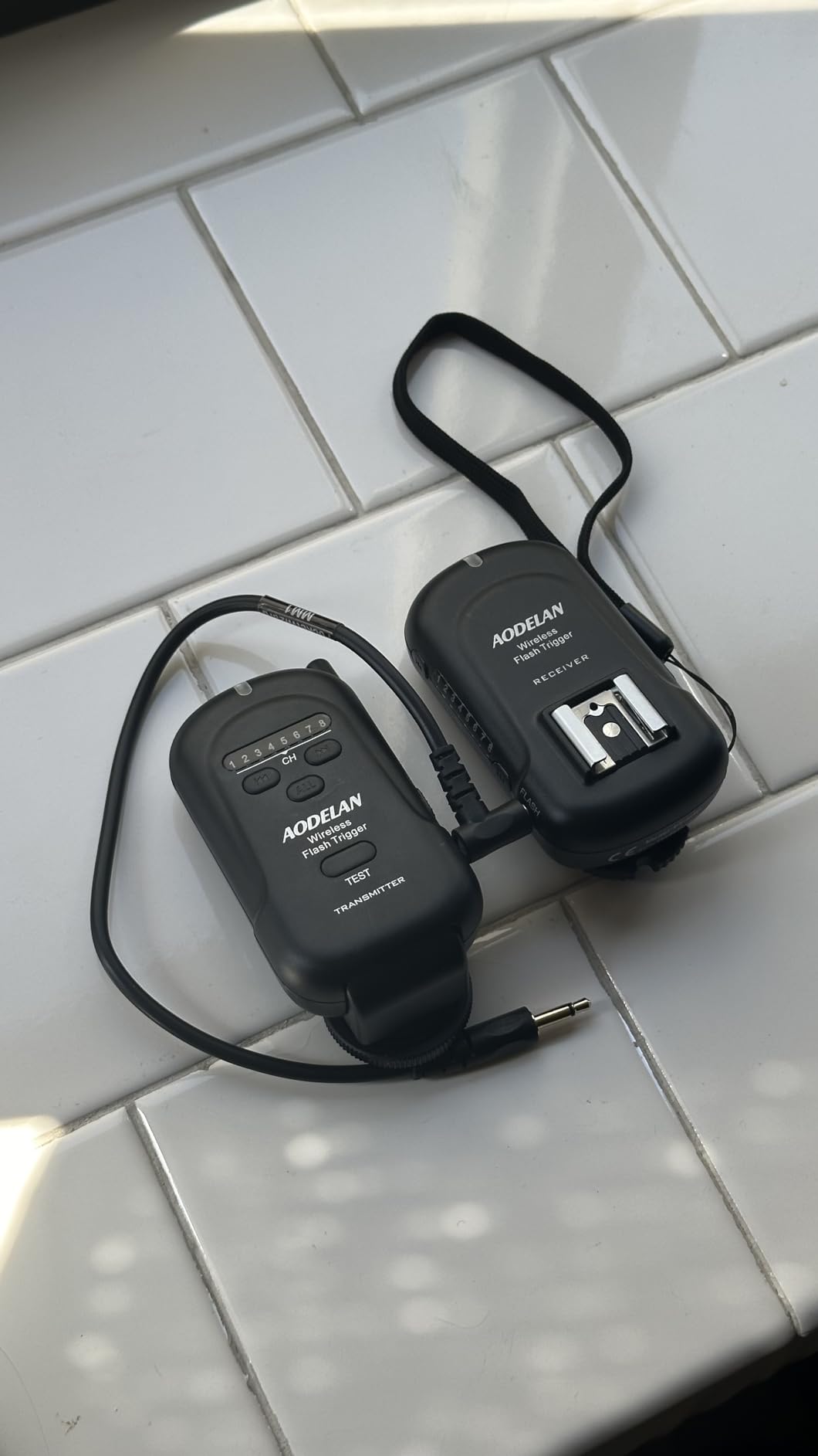 Wireless Flash Trigger Transmitter and Receiver Set with 3.5mm PC Receiver customer photo 1
