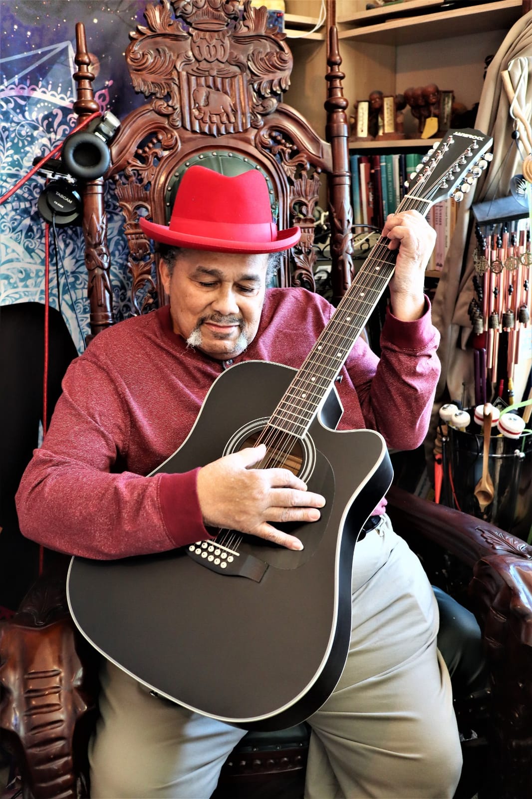 12 String Acoustic Guitar Cutaway,Adjustable Truss Rod Full Size Bundle with Gig Bag,Tuner,Strings,Strap, Picks, Black By Janerock customer photo 2