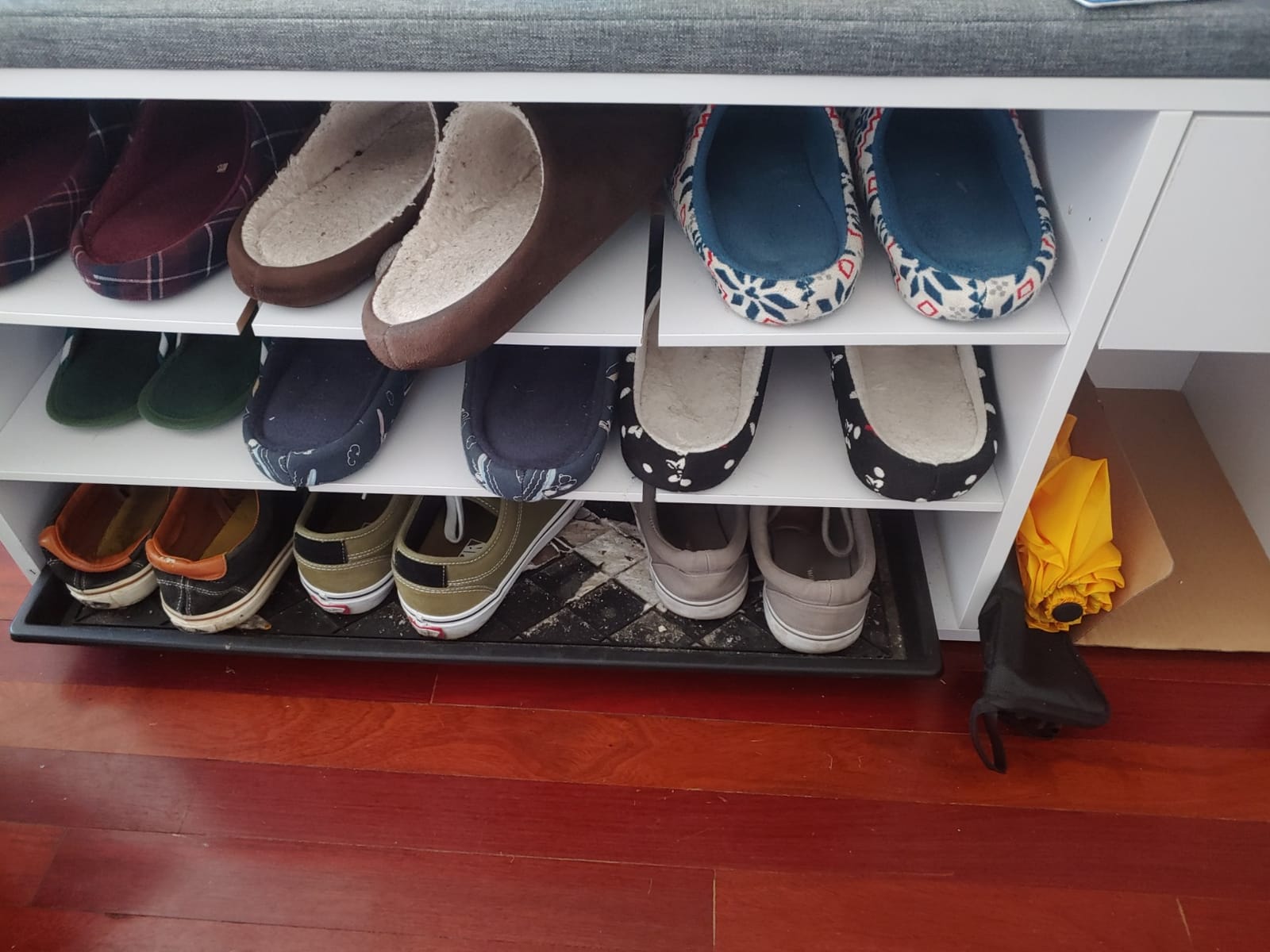 VASAGLE Shoe Bench with Cushion, Storage Bench, 10 Compartments customer photo 1