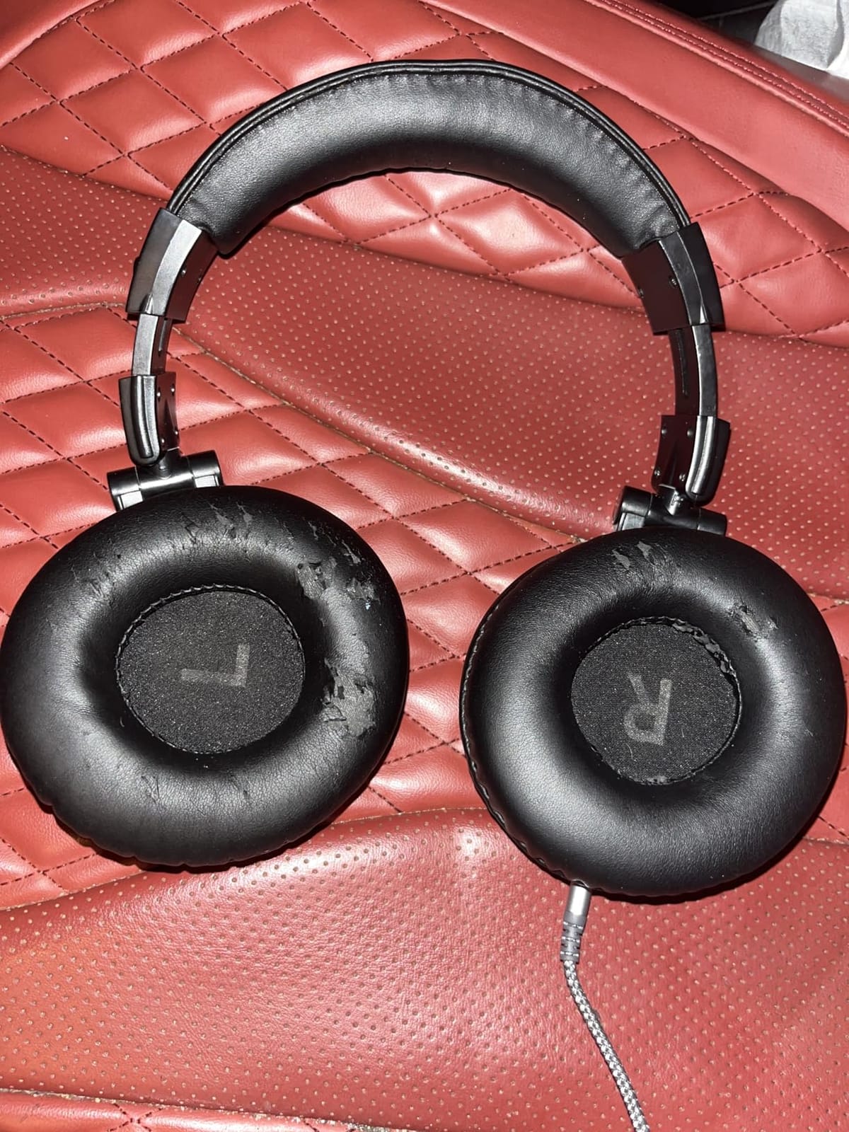 OneOdio Wired Over Ear Headphones Studio Monitor & Mixing DJ Stereo Headsets with 50mm Neodymium Drivers and 1/4 to 3.5mm Jack for AMP Computer Recording Podcast Keyboard Guitar Laptop - Dark Blue customer photo 1
