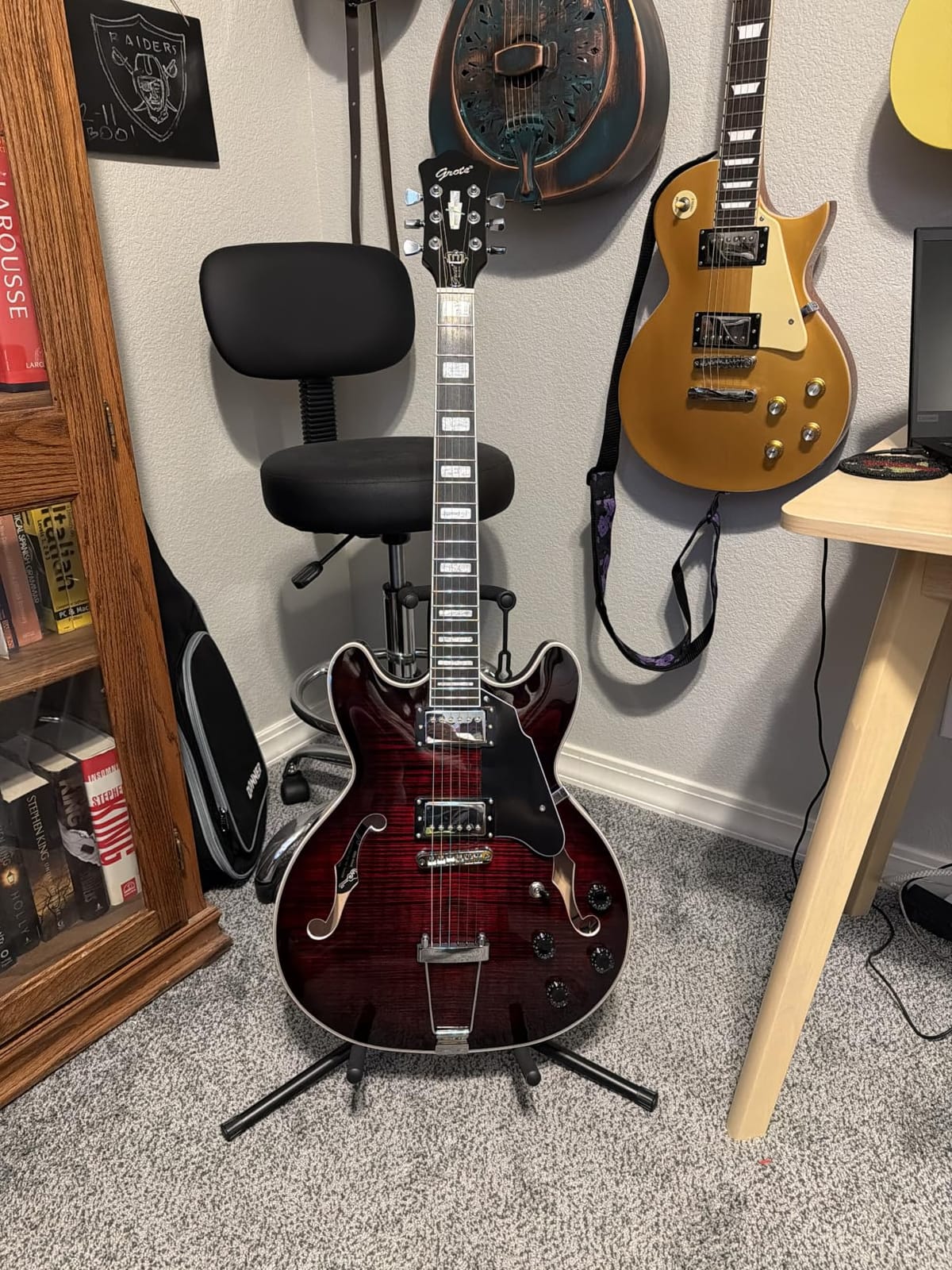 GROTE Jazz Electric Guitar Semi-Hollow Body Trapeze Tailpiece Bridge Guitar Gig Bag (RED) customer photo 1