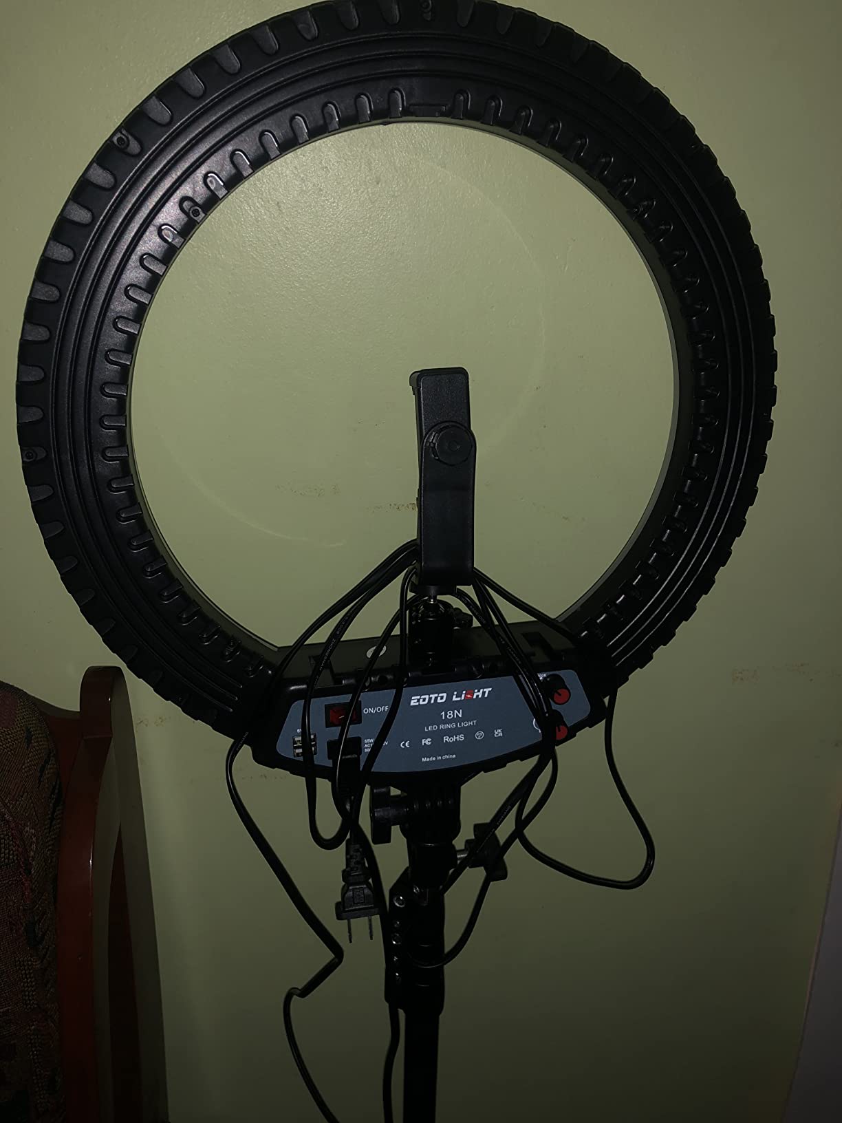 18 inch LED Ring Light with Tripod Stand Dimmable Makeup Selfie Ring Light for Studio Portrait YouTube Vlog Video Shooting with Carrying Bag and Remote Controller, CRI 90 customer photo 1