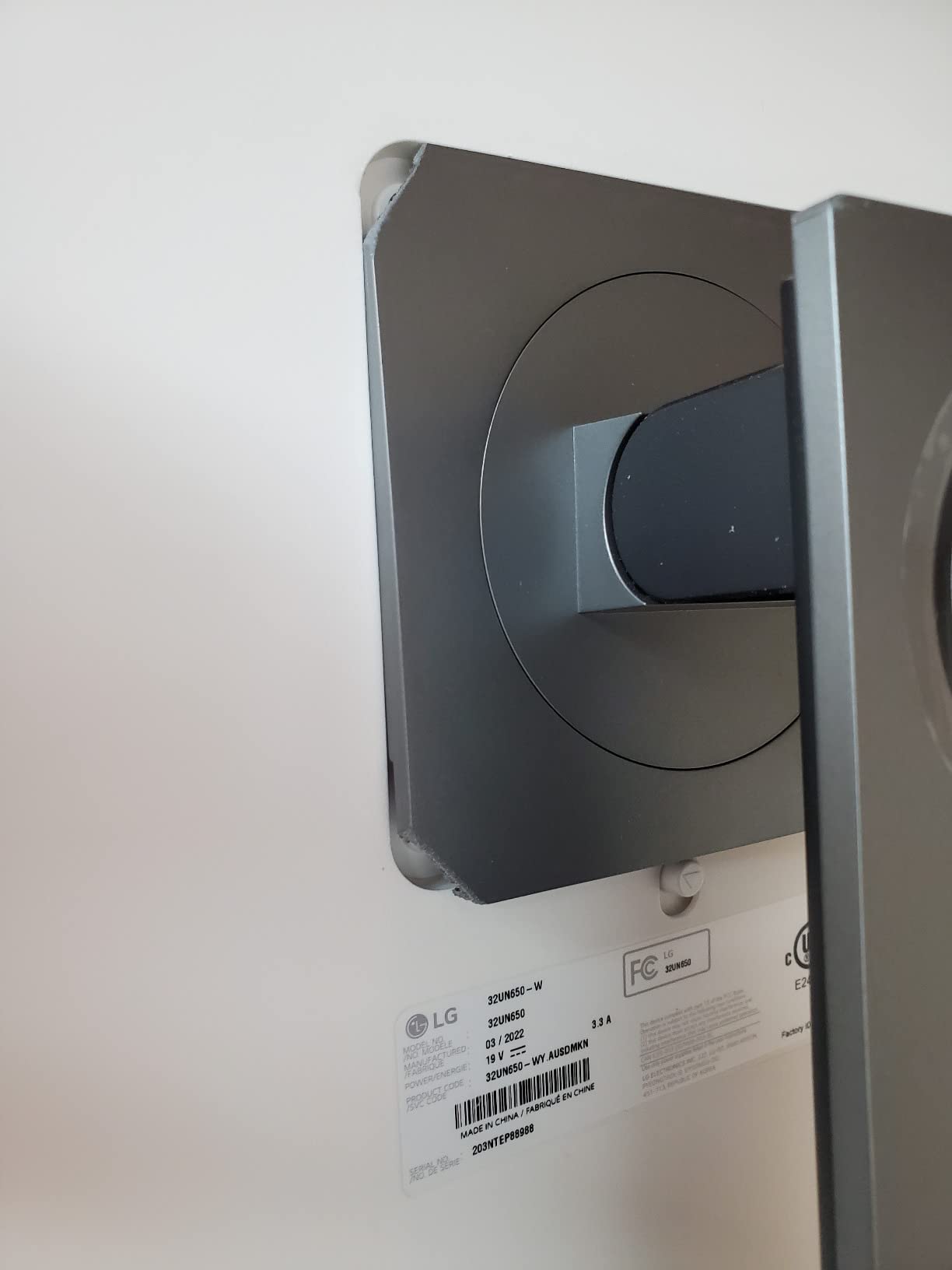 LG 32UN650-W Monitor 32