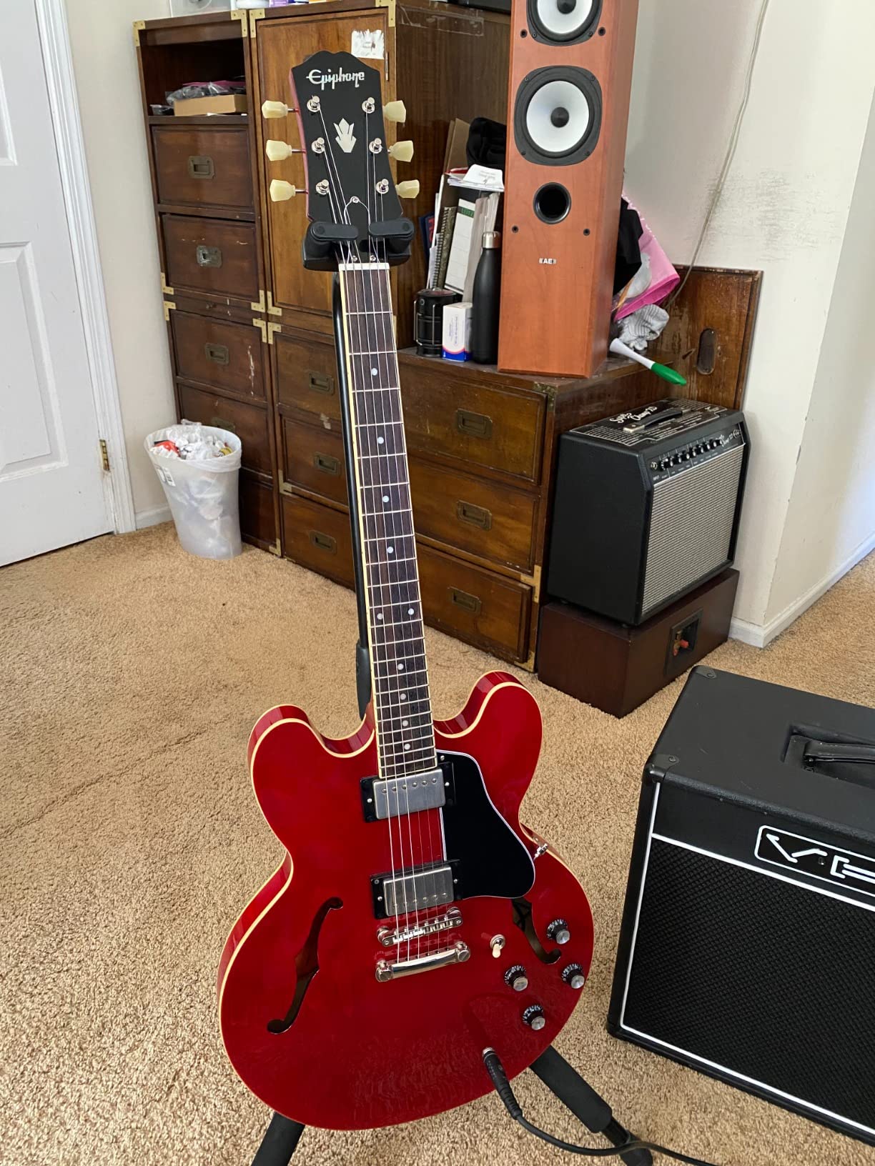 Epiphone ES335 Semi Hollowbody, Cherry customer photo 1
