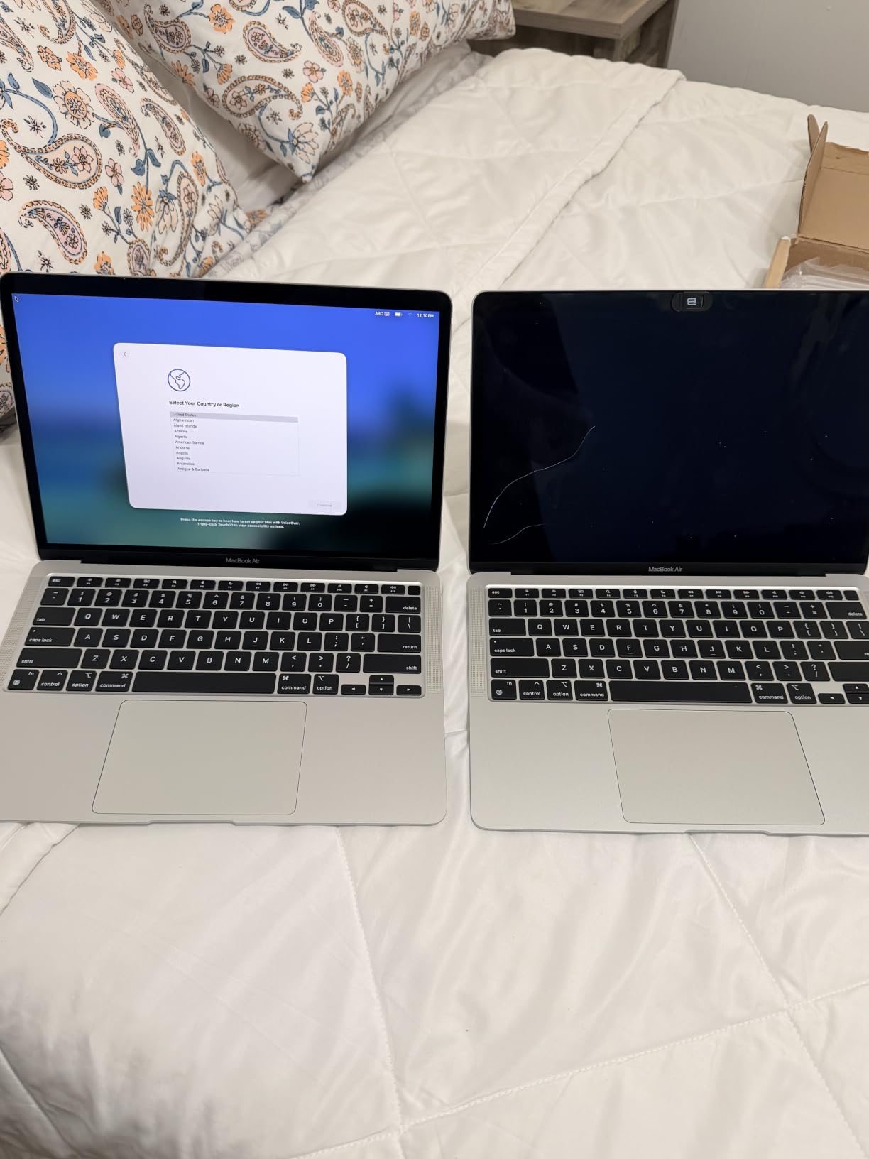 Apple Late 2020 MacBook Air with Apple M1 Chip (13 inch, 8GB RAM, 256GB SSD) Silver (Renewed) customer photo 1