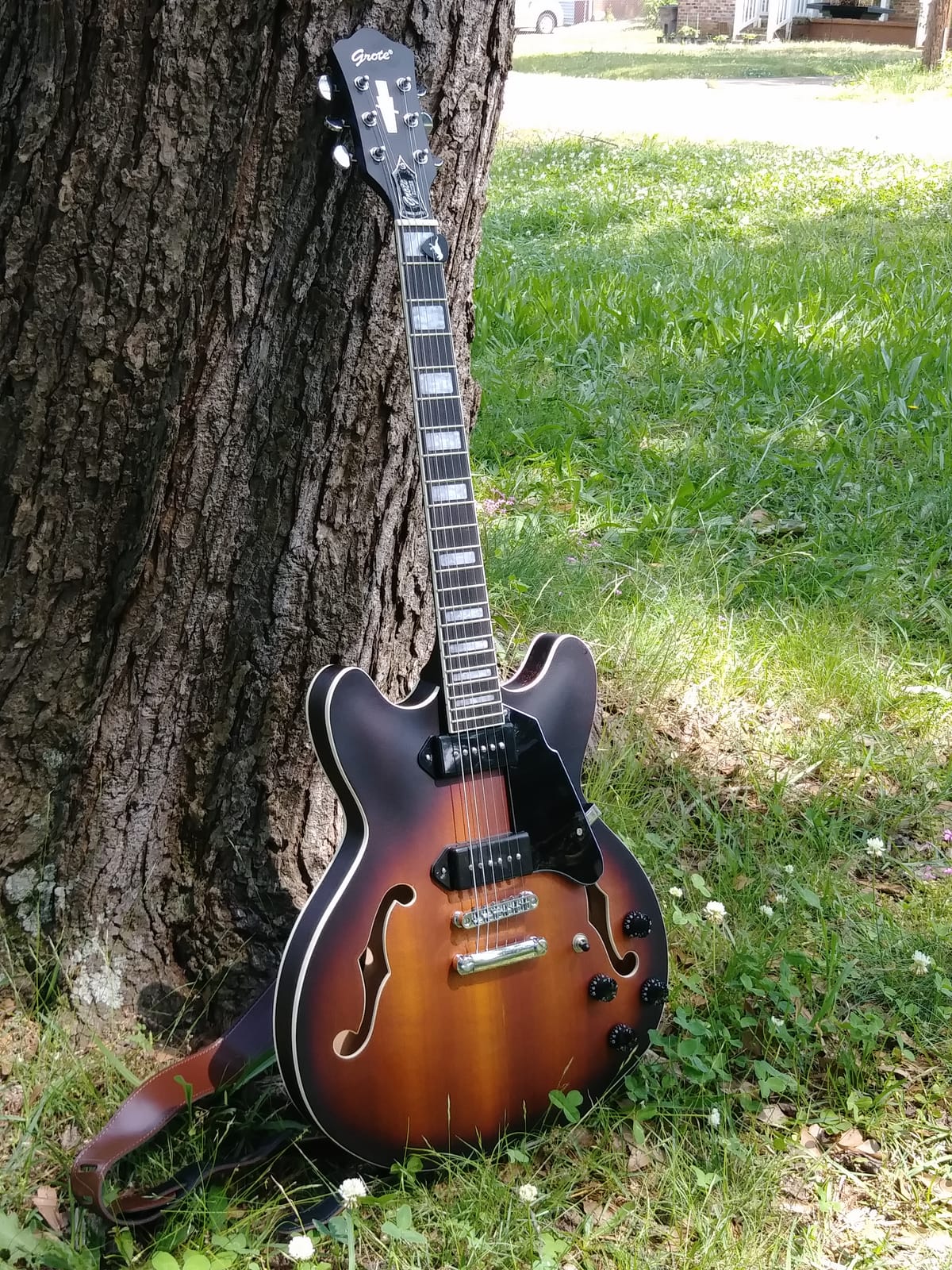 Grote 335 Style Jazz Electric Guitar Flame Maple top Semi-Hollow Body Matte Finished P90 Pickups (RED) customer photo 1