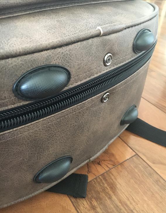 CAHAYA Acoustic Guitar Case Waterproof Hardshell 0.8in Thick Padding Waterproof PU Design Easy Cleaning with 3 Pockets and Storage Box Inside Guitar Hard Case for 40 inch Acoustic Guitar customer photo 1