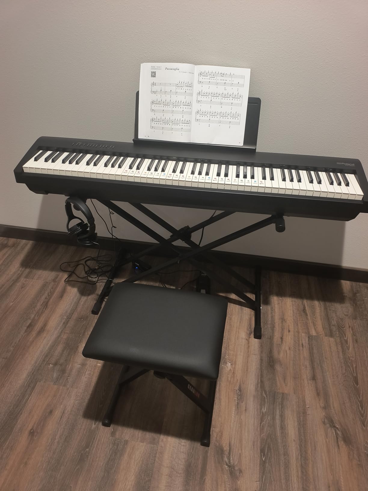 Roland FP-40 88-Key Digital Piano - Black customer photo 1